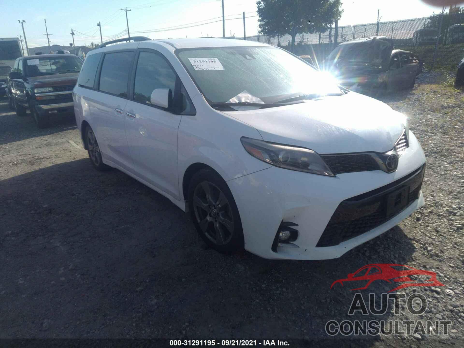 TOYOTA SIENNA 2018 - 5TDXZ3DC0JS918632