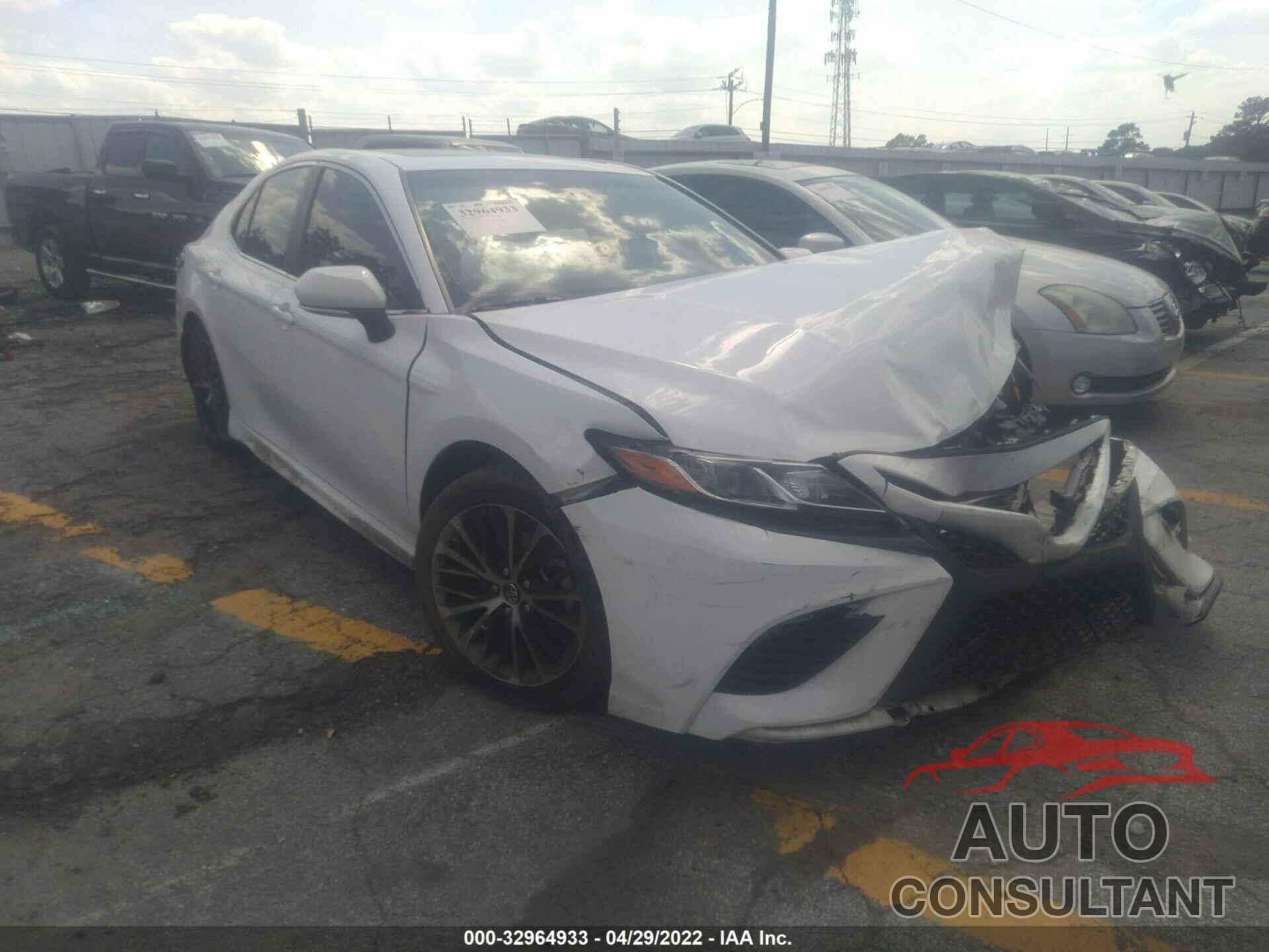 TOYOTA CAMRY 2019 - 4T1B11HK4KU701861