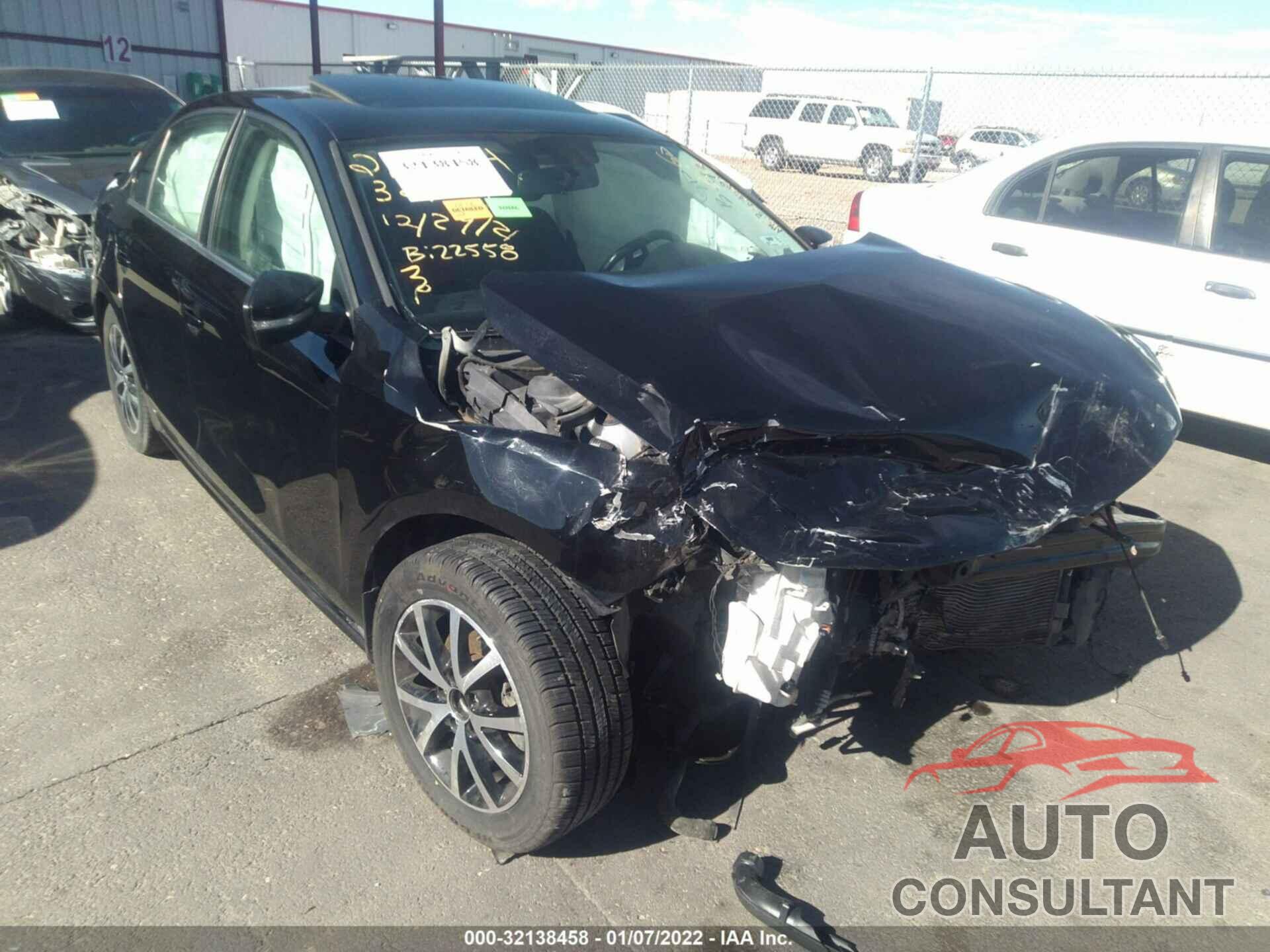 VOLKSWAGEN JETTA 2017 - 3VWB67AJ5HM296758