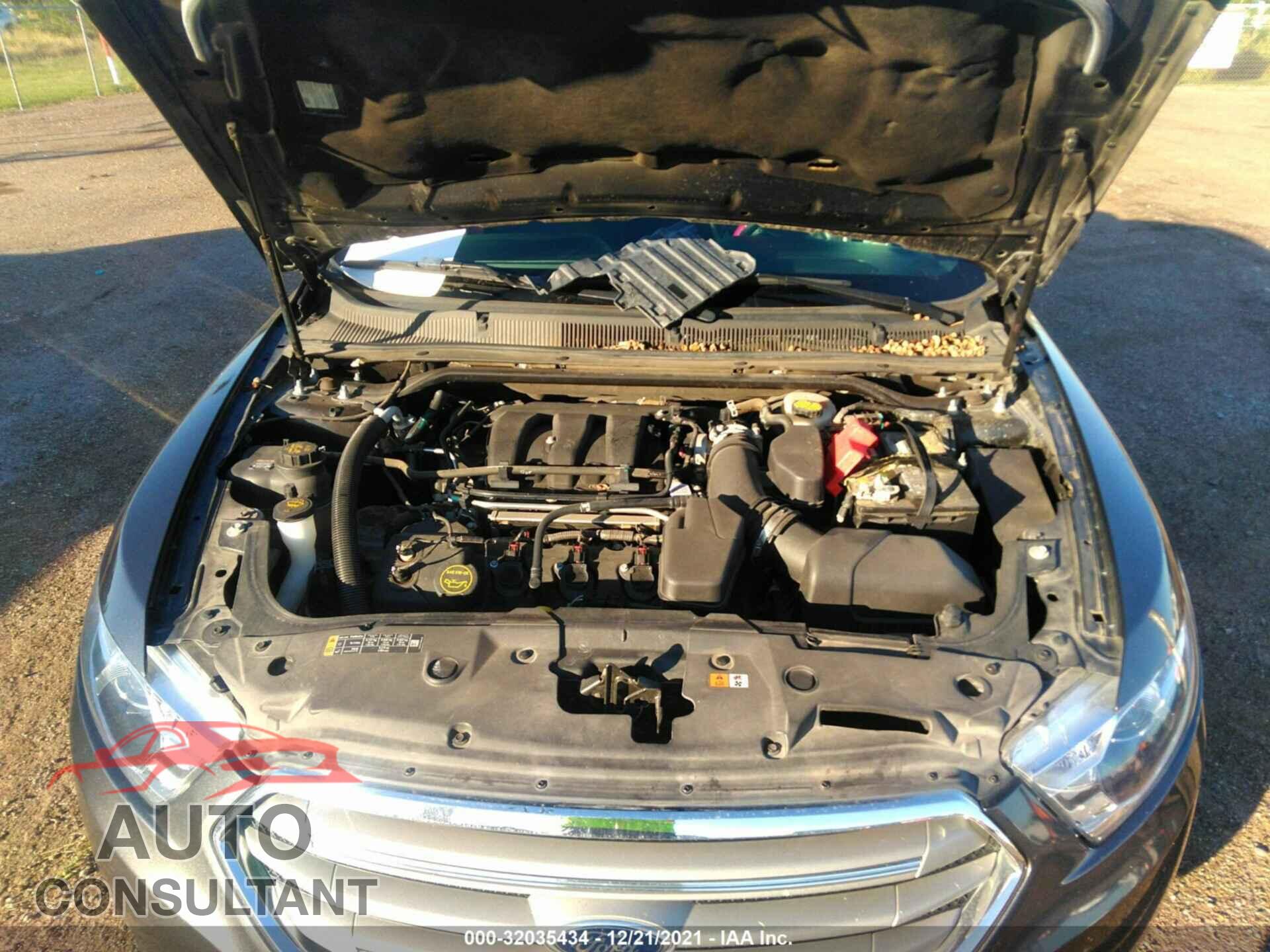 FORD TAURUS 2016 - 1FAHP2E85GG121896