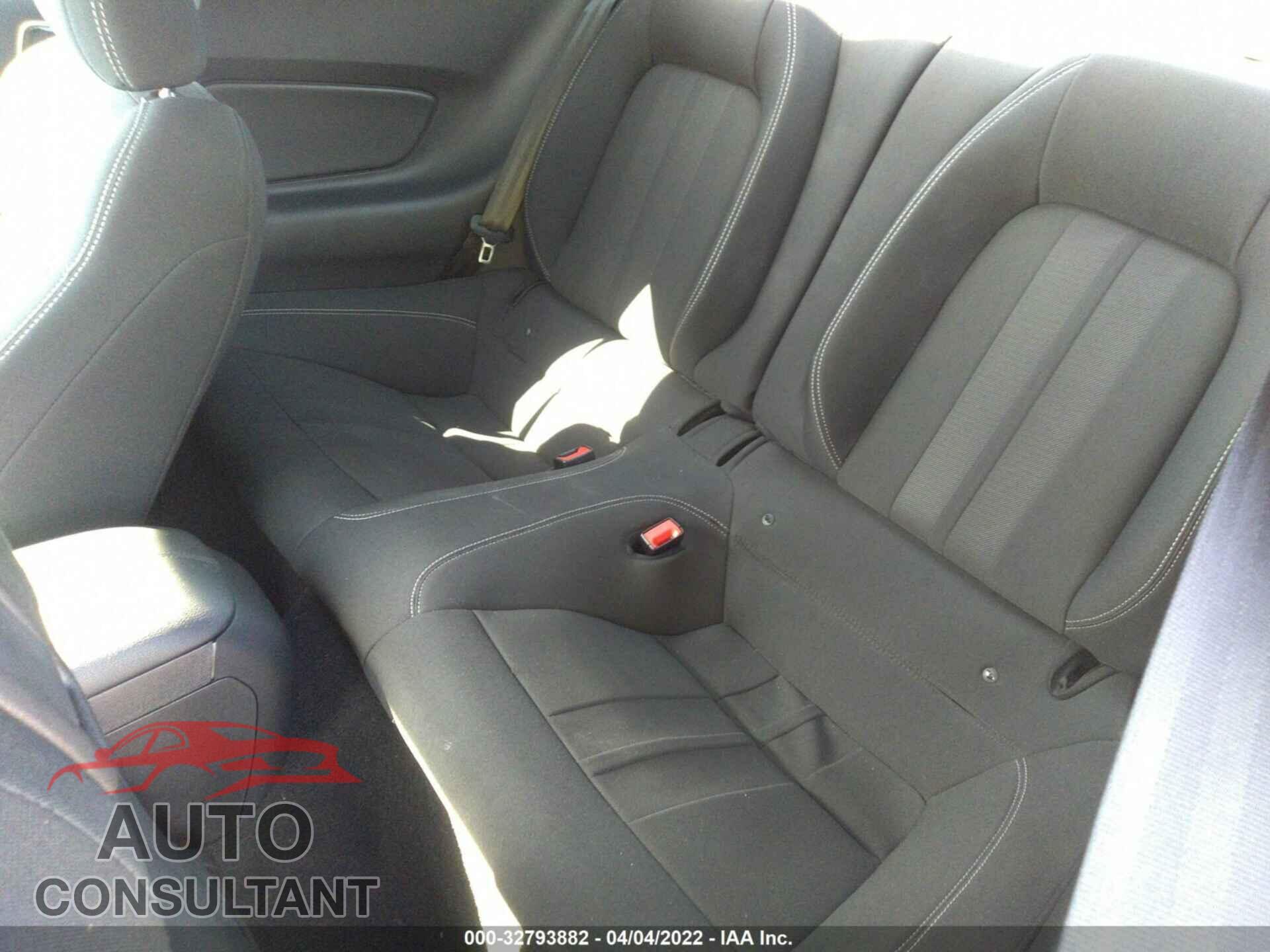 FORD MUSTANG 2019 - 1FA6P8TH9K5185103