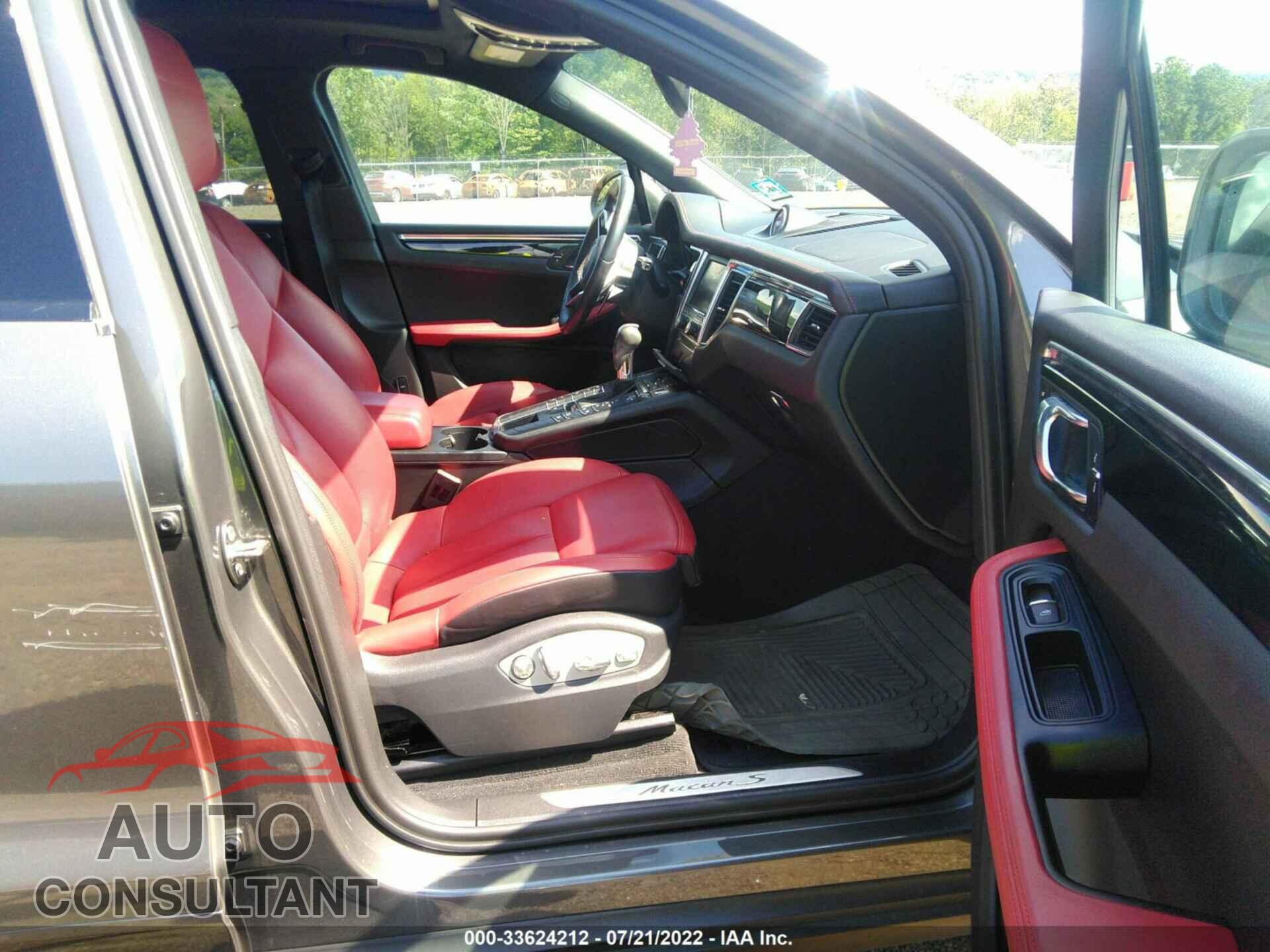 PORSCHE MACAN 2016 - WP1AB2A59GLB41483