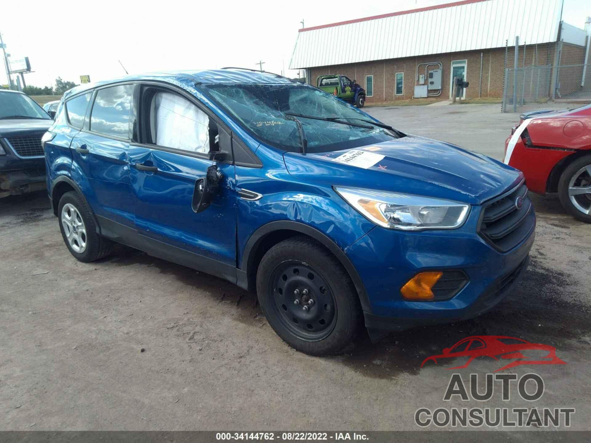 FORD ESCAPE 2017 - 1FMCU0F76HUC49070