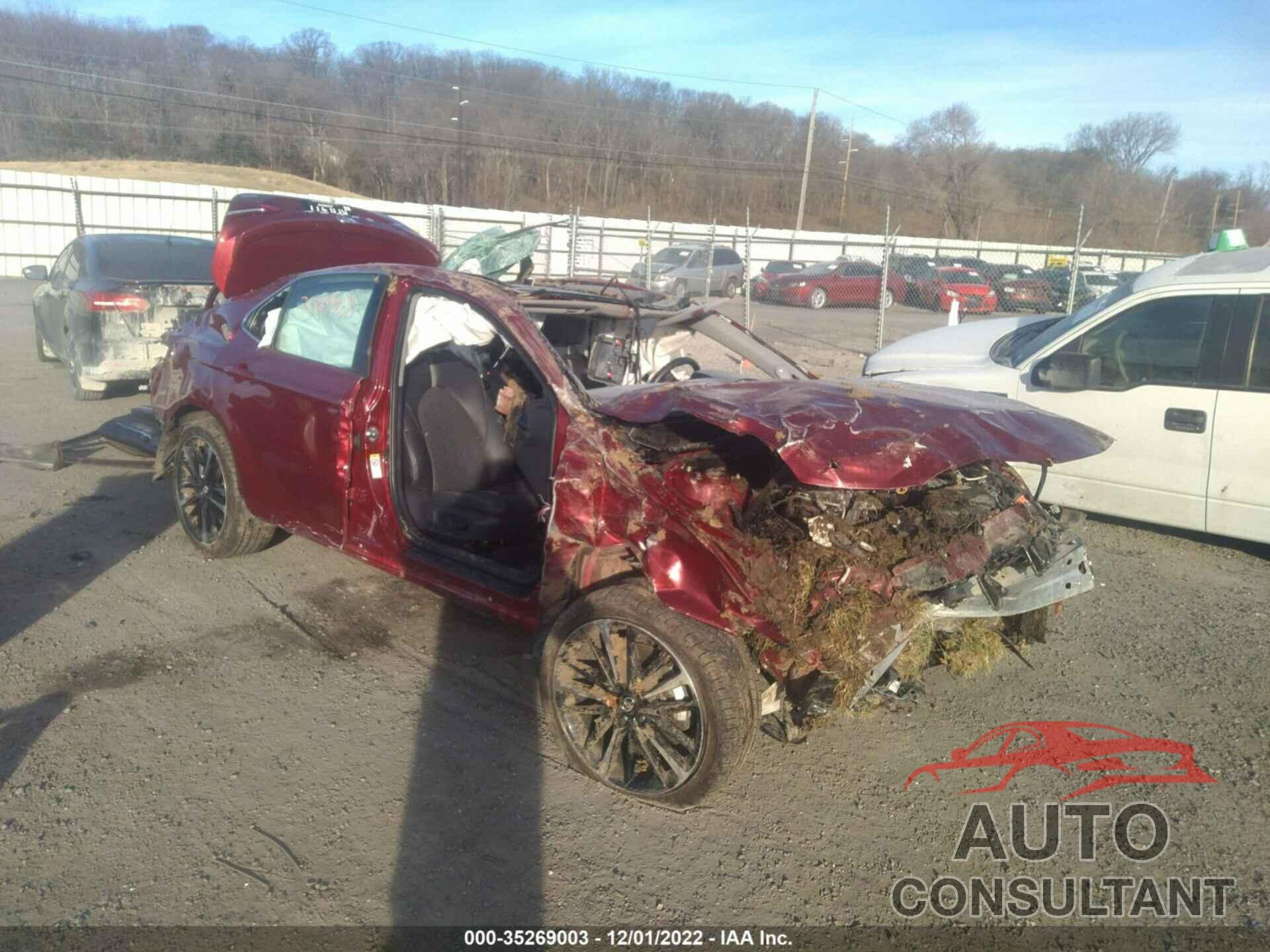 TOYOTA CAMRY 2018 - 4T1B61HKXJU532333