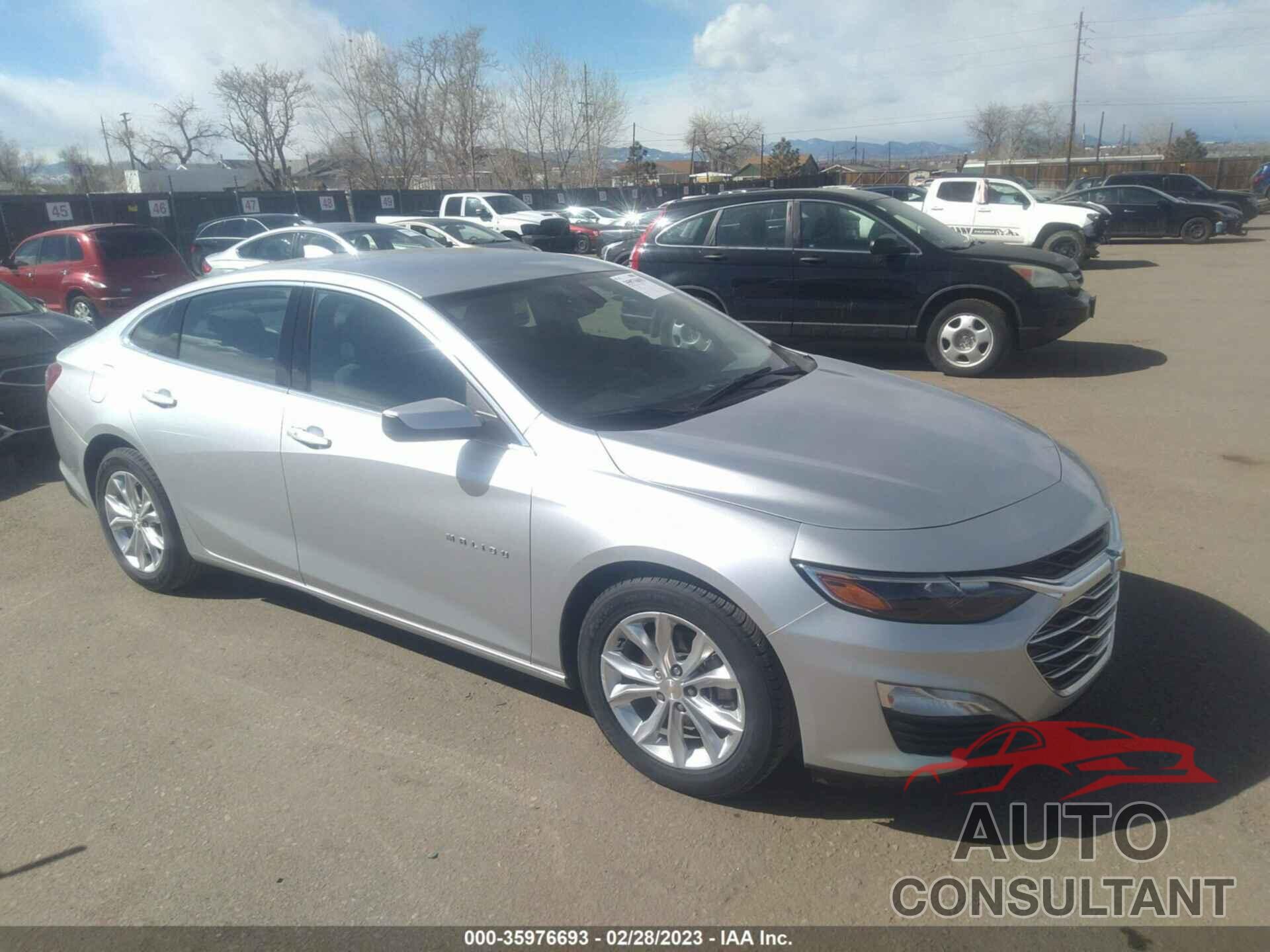 CHEVROLET MALIBU 2021 - 1G1ZD5ST8MF005782