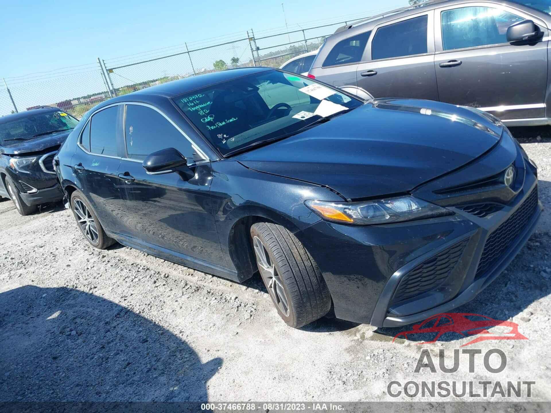 TOYOTA CAMRY 2022 - 4T1T11AK5NU704495