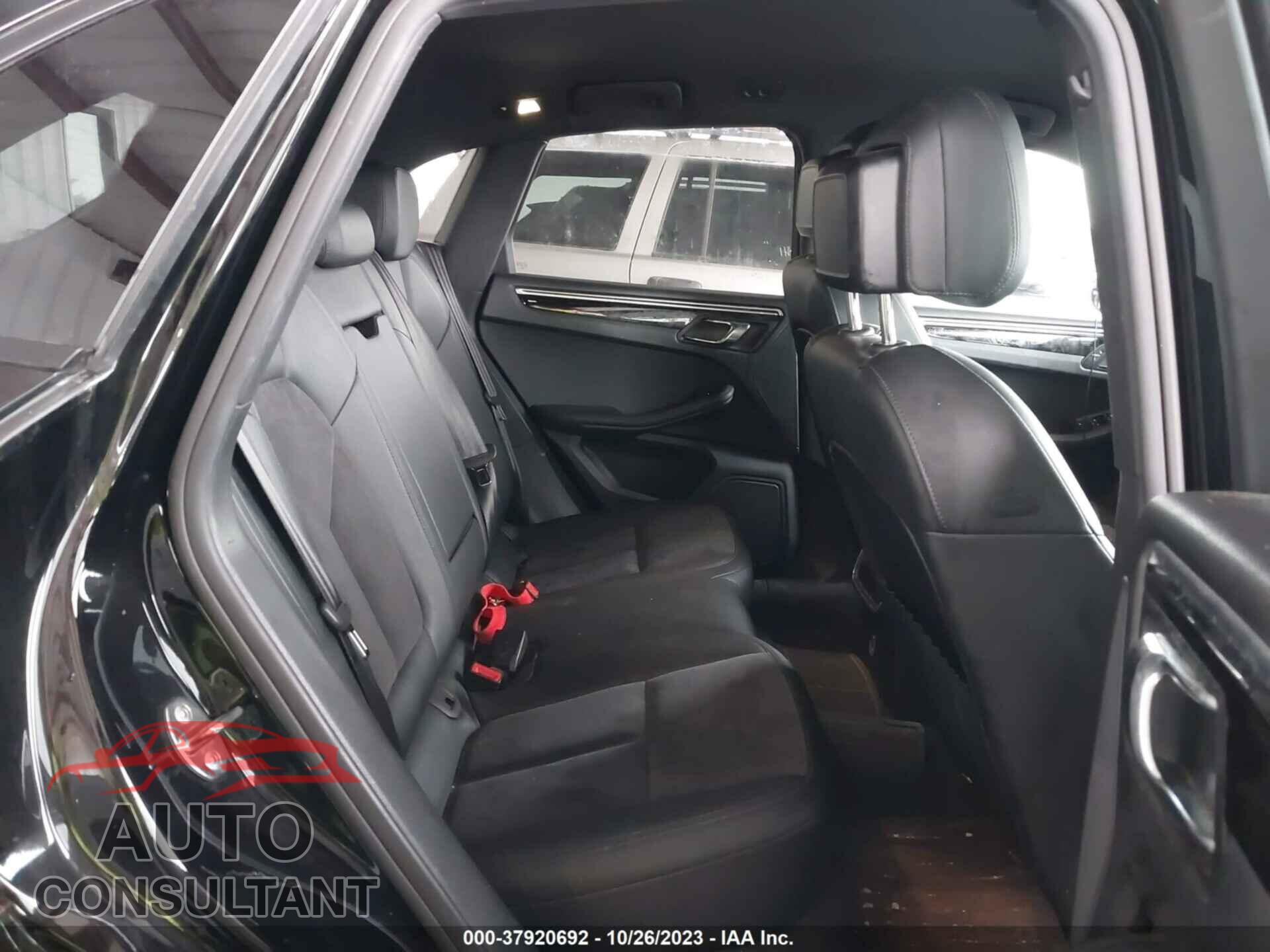 PORSCHE MACAN 2017 - WP1AA2A5XHLB06195