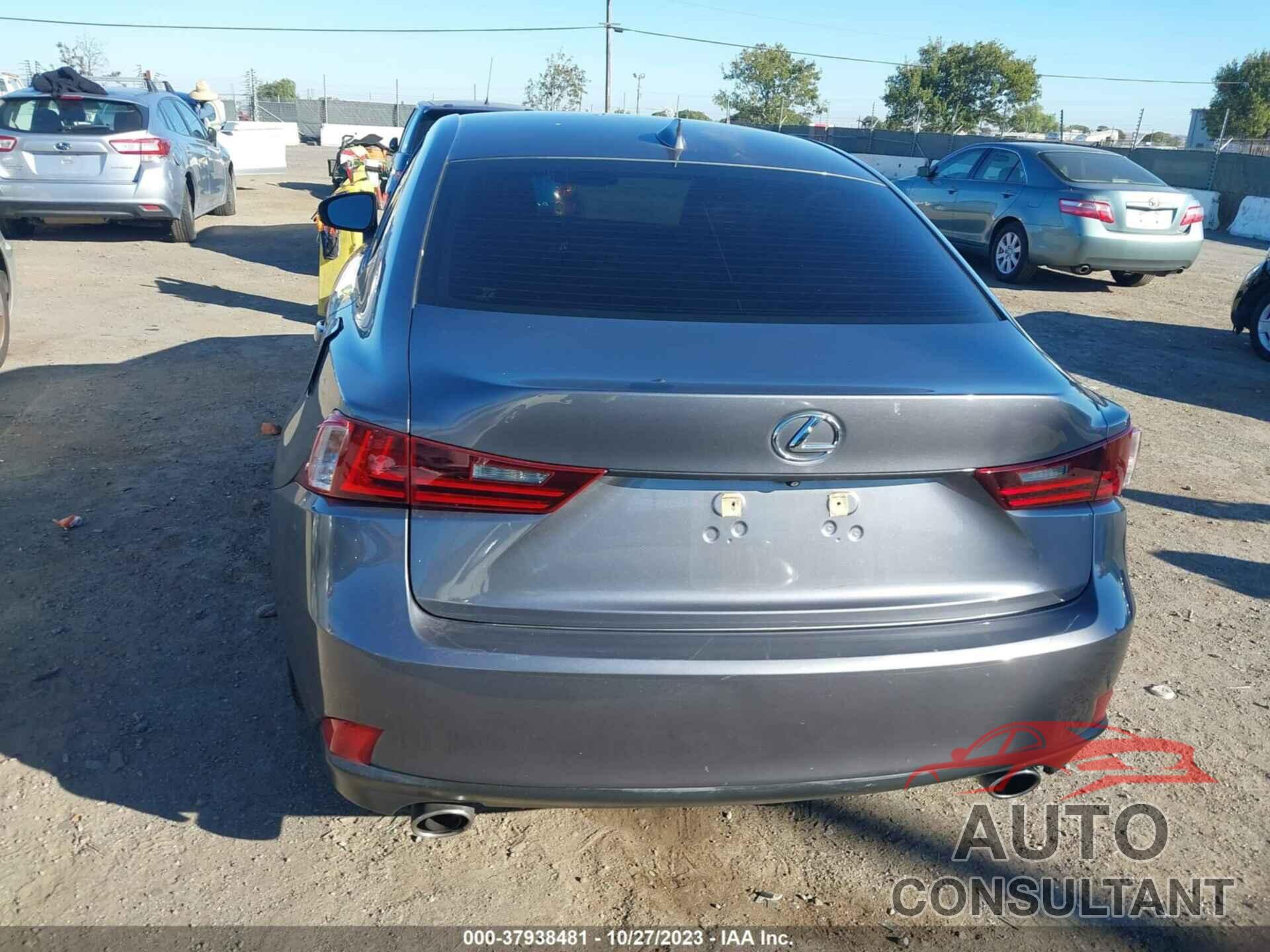 LEXUS IS 2016 - JTHBA1D21G5028358