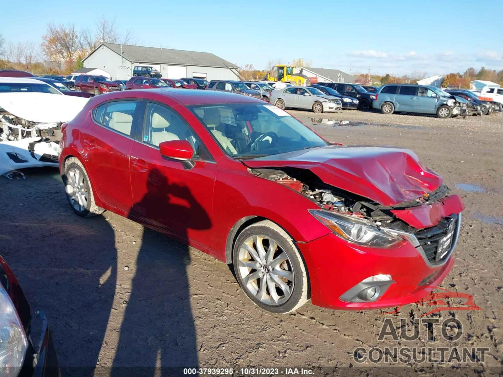 MAZDA MAZDA3 2016 - JM1BM1N39G1289955