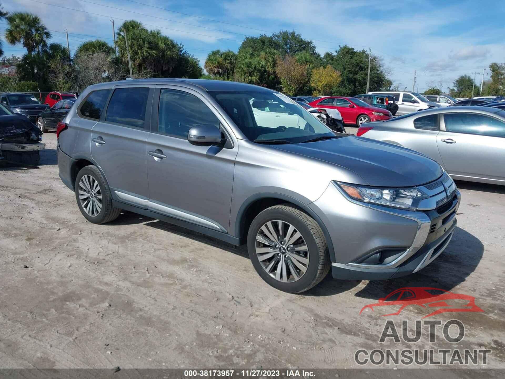 MITSUBISHI OUTLANDER 2019 - JA4AD3A31KZ052684