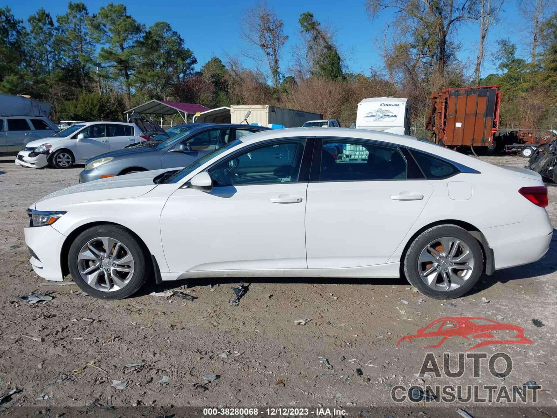 HONDA ACCORD 2018 - 1HGCV1F16JA152804