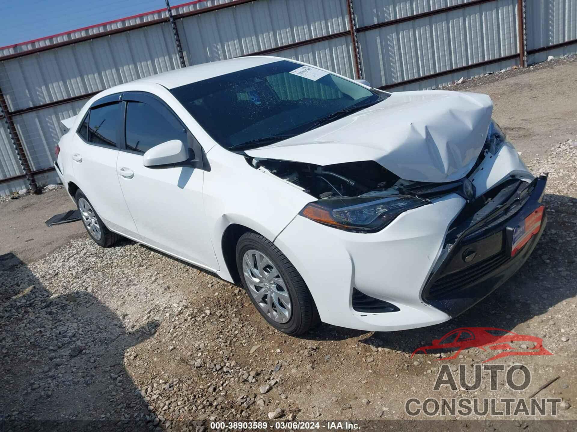 TOYOTA COROLLA 2018 - 5YFBURHE0JP789906