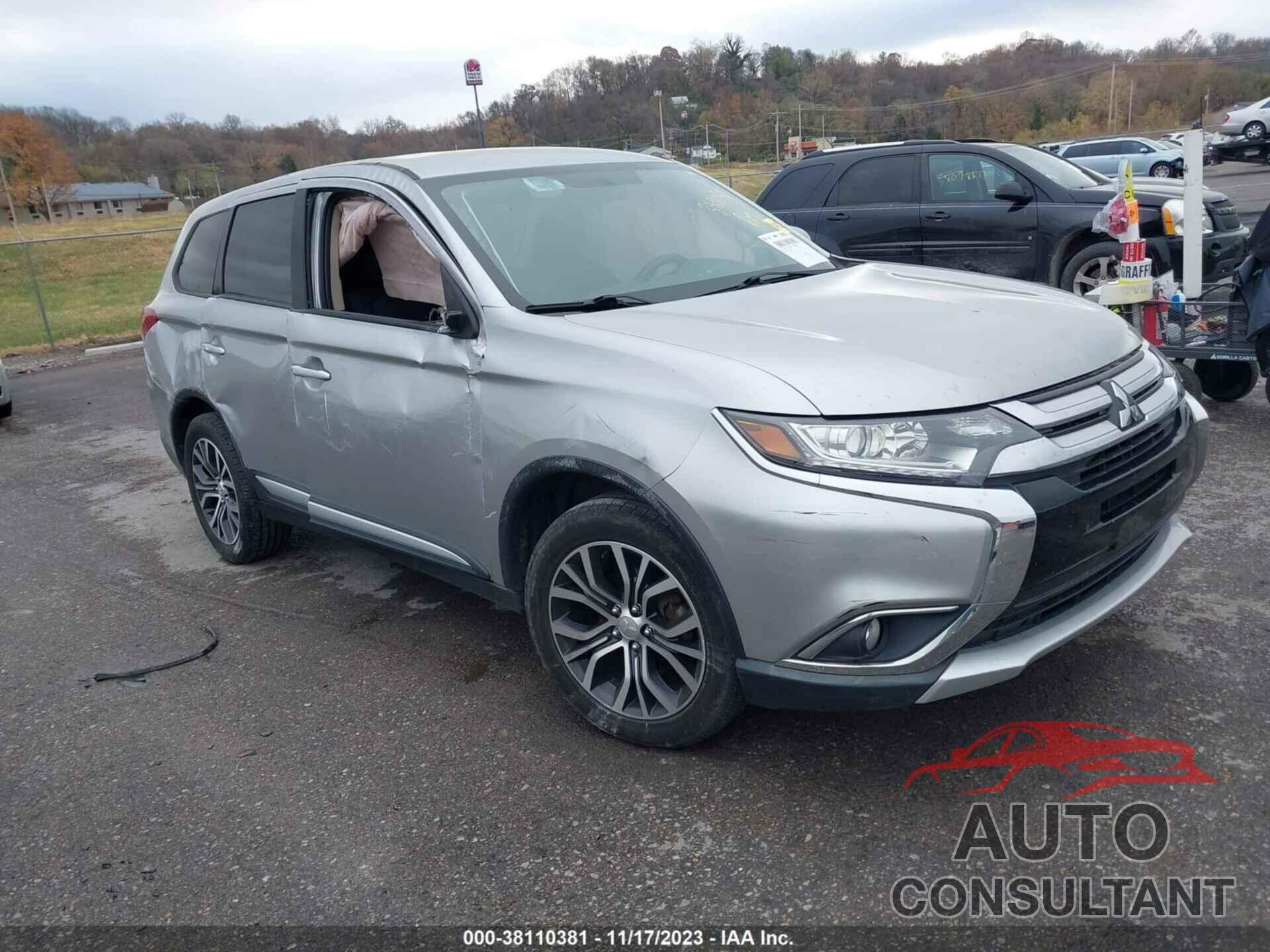 MITSUBISHI OUTLANDER 2018 - JA4AD3A39JJ002001