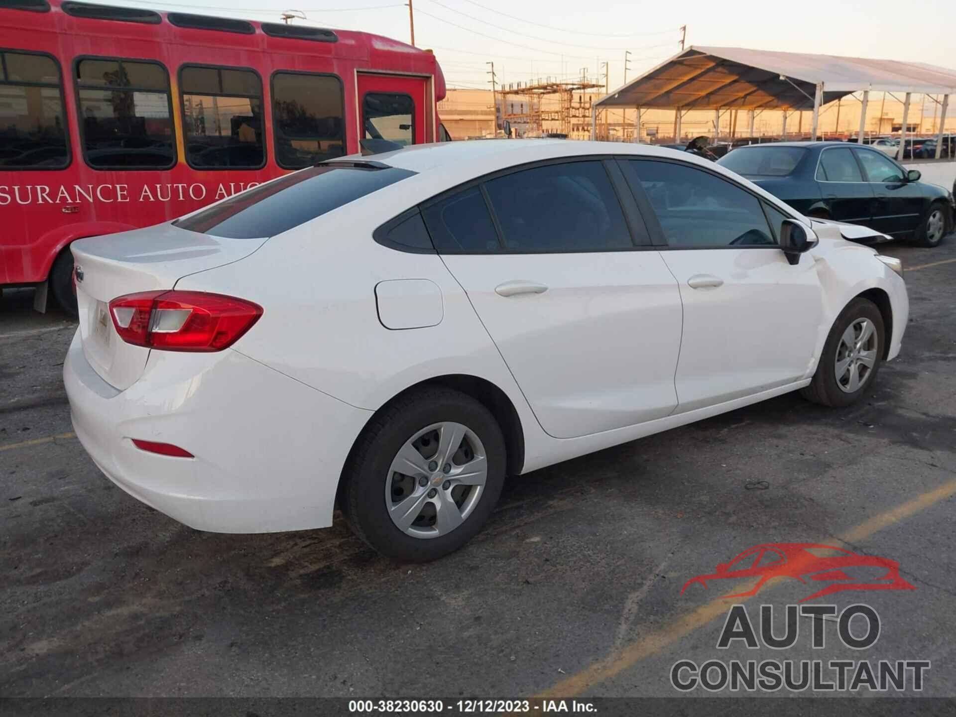 CHEVROLET CRUZE 2018 - 1G1BC5SM2J7205222