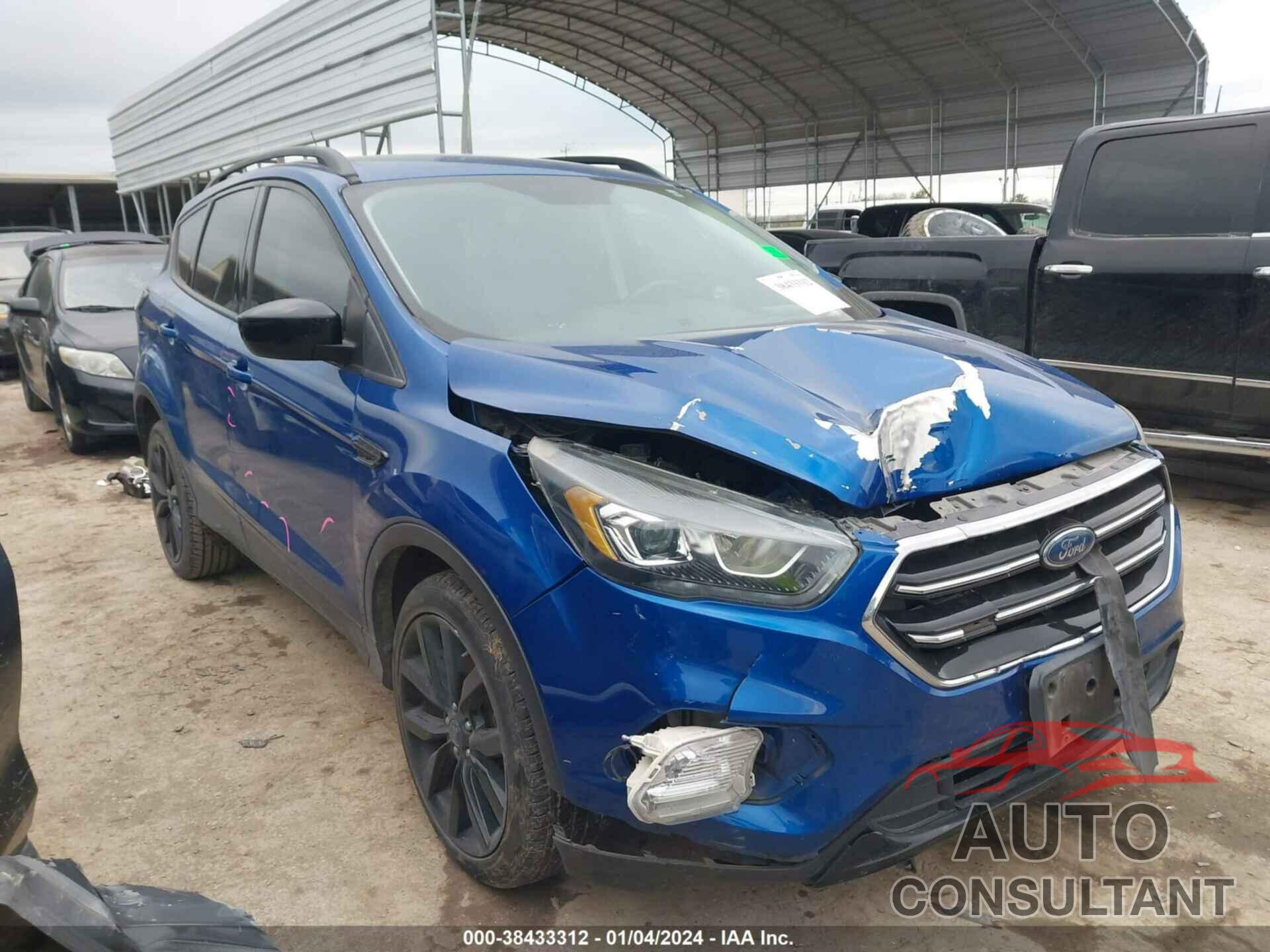 FORD ESCAPE 2018 - 1FMCU0GD8JUB11976