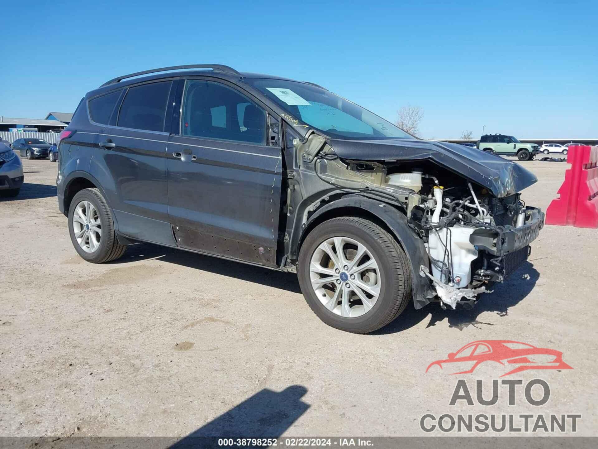 FORD ESCAPE 2017 - 1FMCU0GD2HUB78390