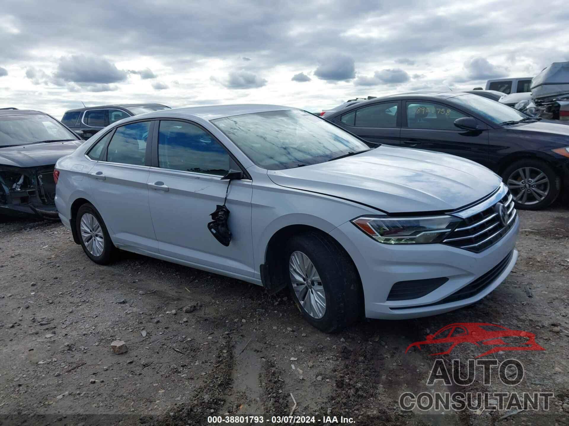 VOLKSWAGEN JETTA 2019 - 3VWC57BUXKM058718