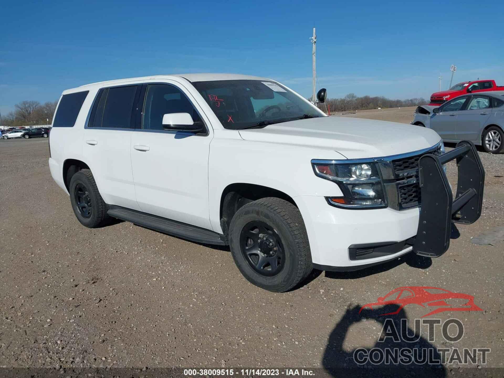 CHEVROLET TAHOE 2018 - 1GNSKDEC3JR243271