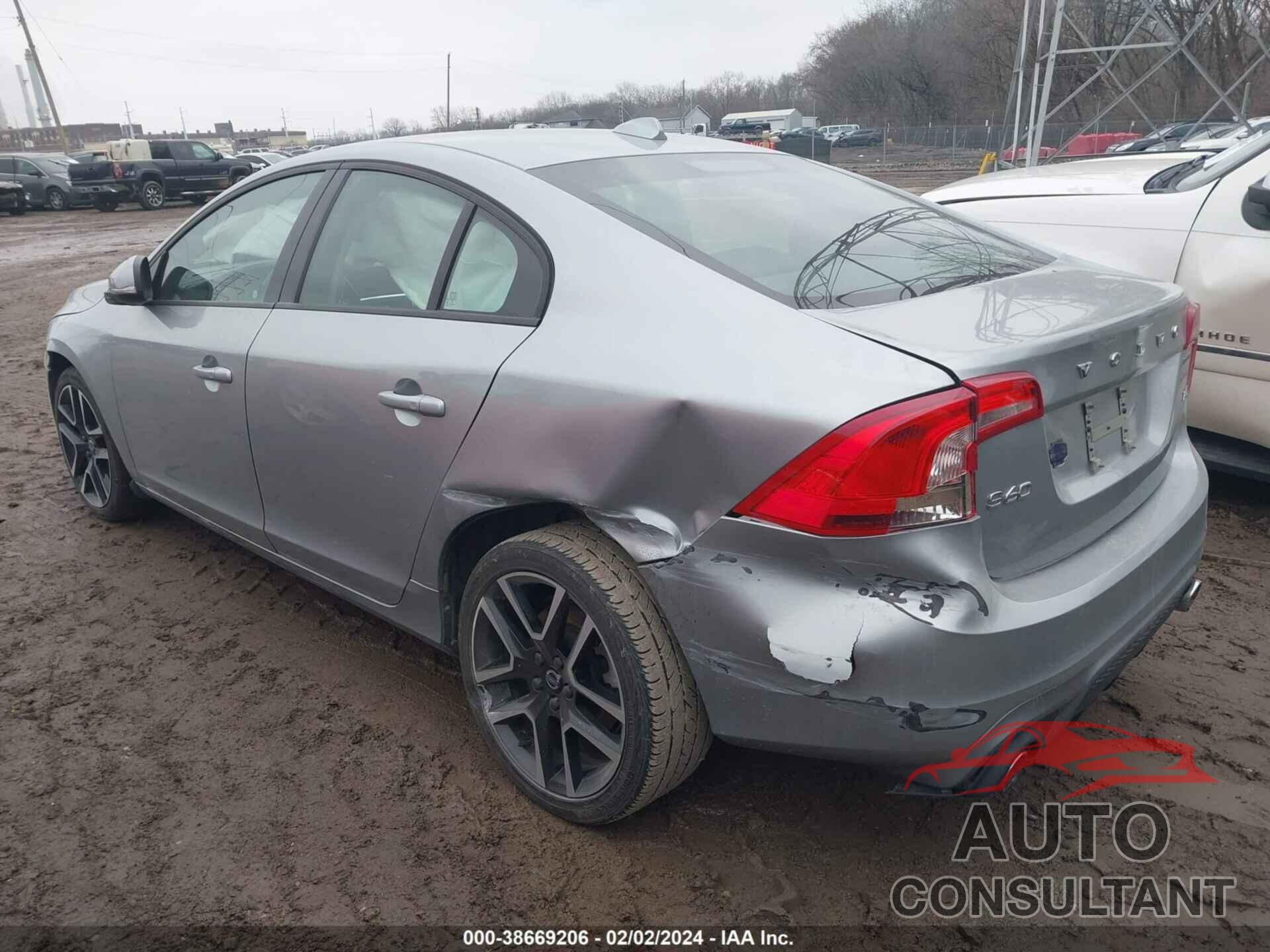 VOLVO S60 2018 - YV126MFL5J2454244