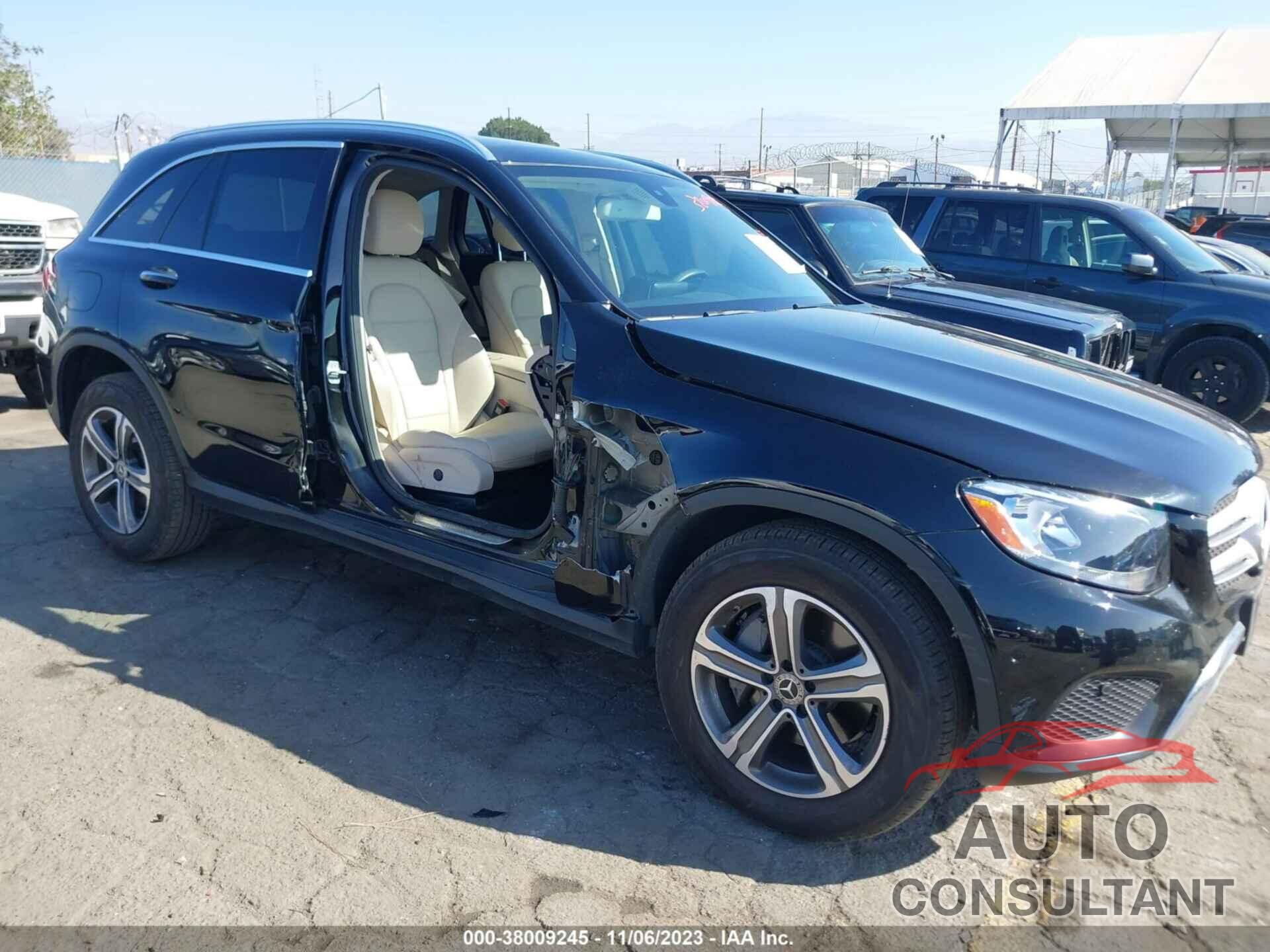 MERCEDES-BENZ GLC 300 2019 - WDC0G4JB0KV166876