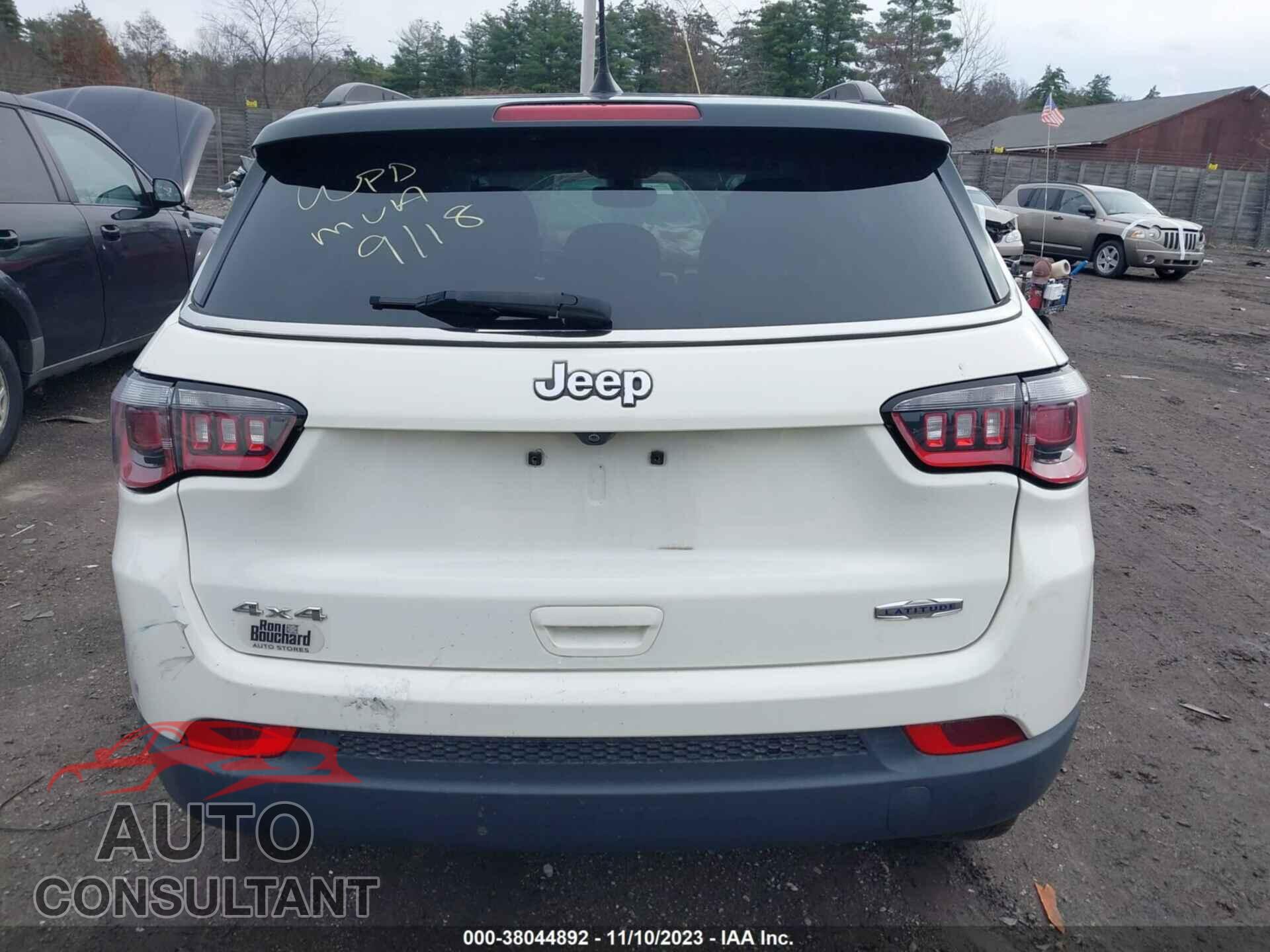 JEEP COMPASS 2018 - 3C4NJDBB4JT314053
