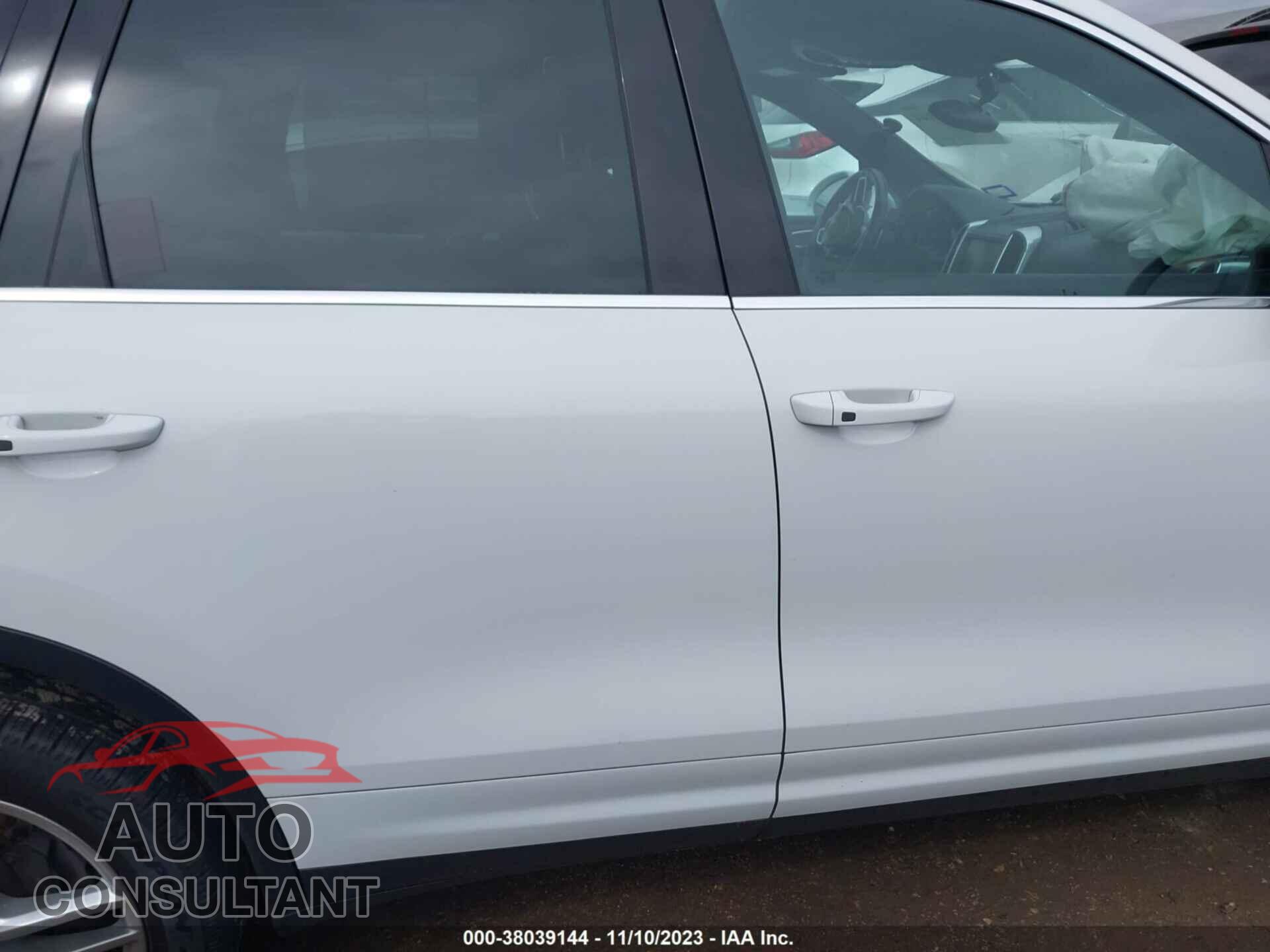 PORSCHE CAYENNE 2016 - WP1AA2A26GLA03067