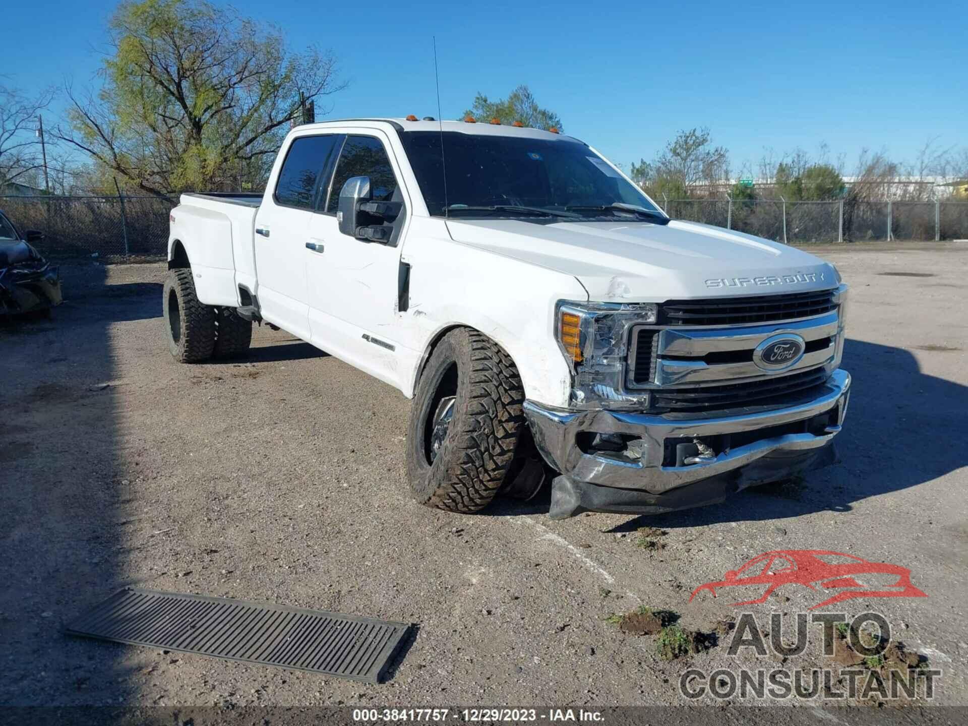 FORD F-350 2019 - 1FT8W3DT1KEE20914