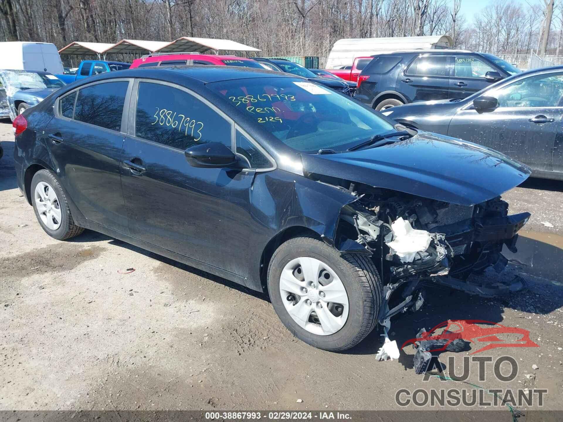 KIA FORTE 2018 - 3KPFK4A76JE237608