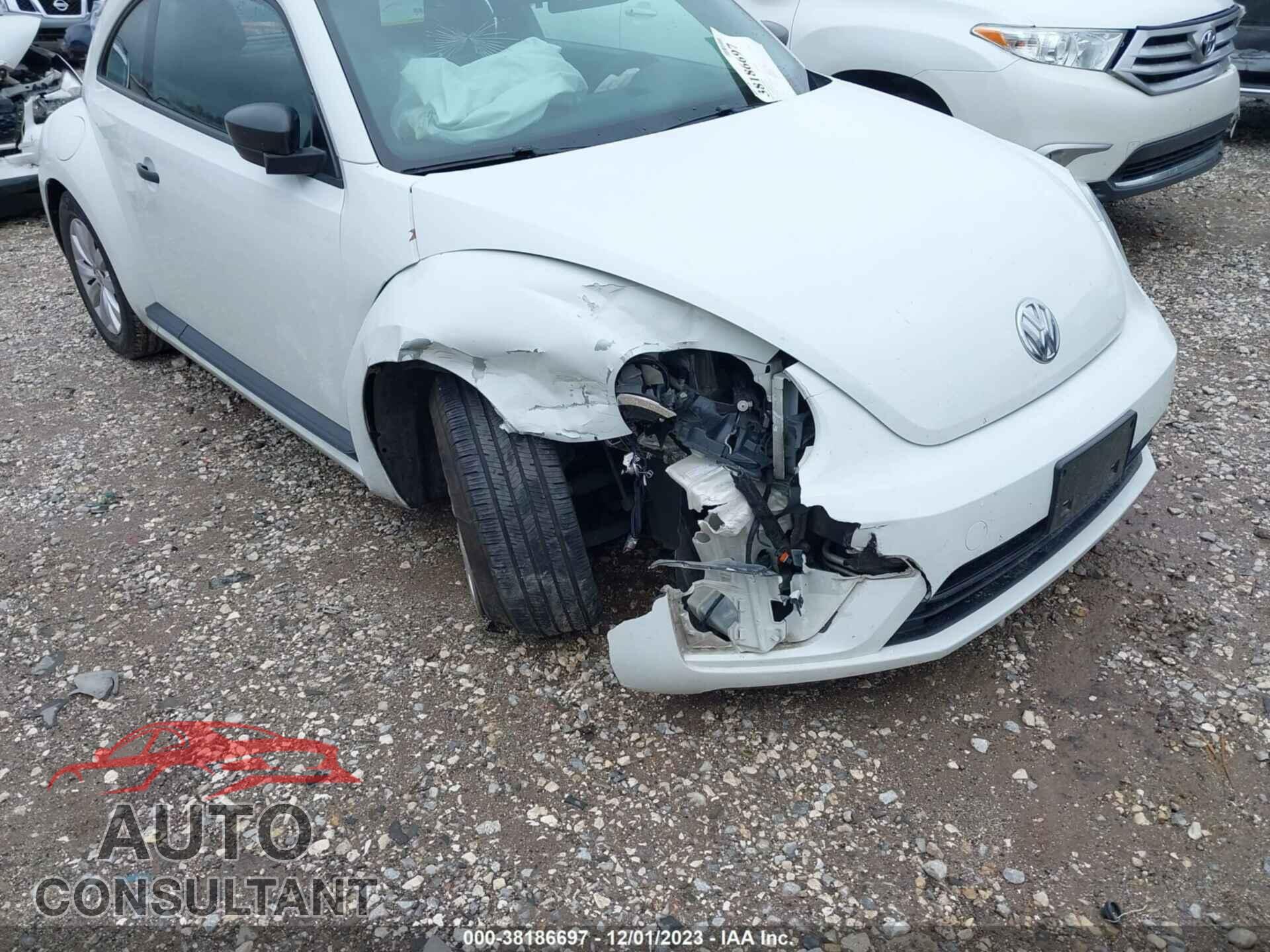VOLKSWAGEN BEETLE 2017 - 3VWF17AT3HM628150