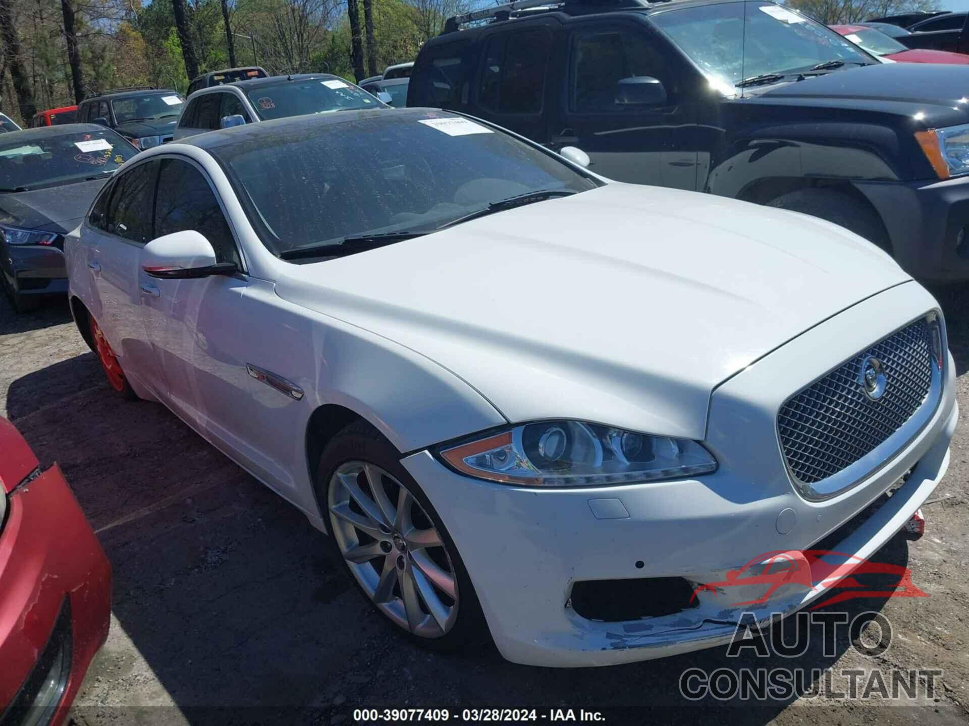 JAGUAR XJ 2016 - SAJWA1C77G8V97800