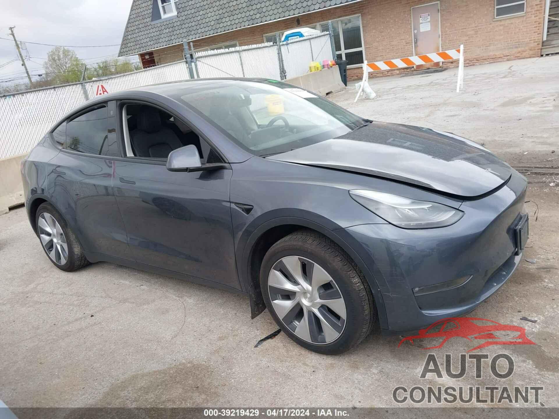 TESLA MODEL Y 2023 - 7SAYGAEE4PF692044