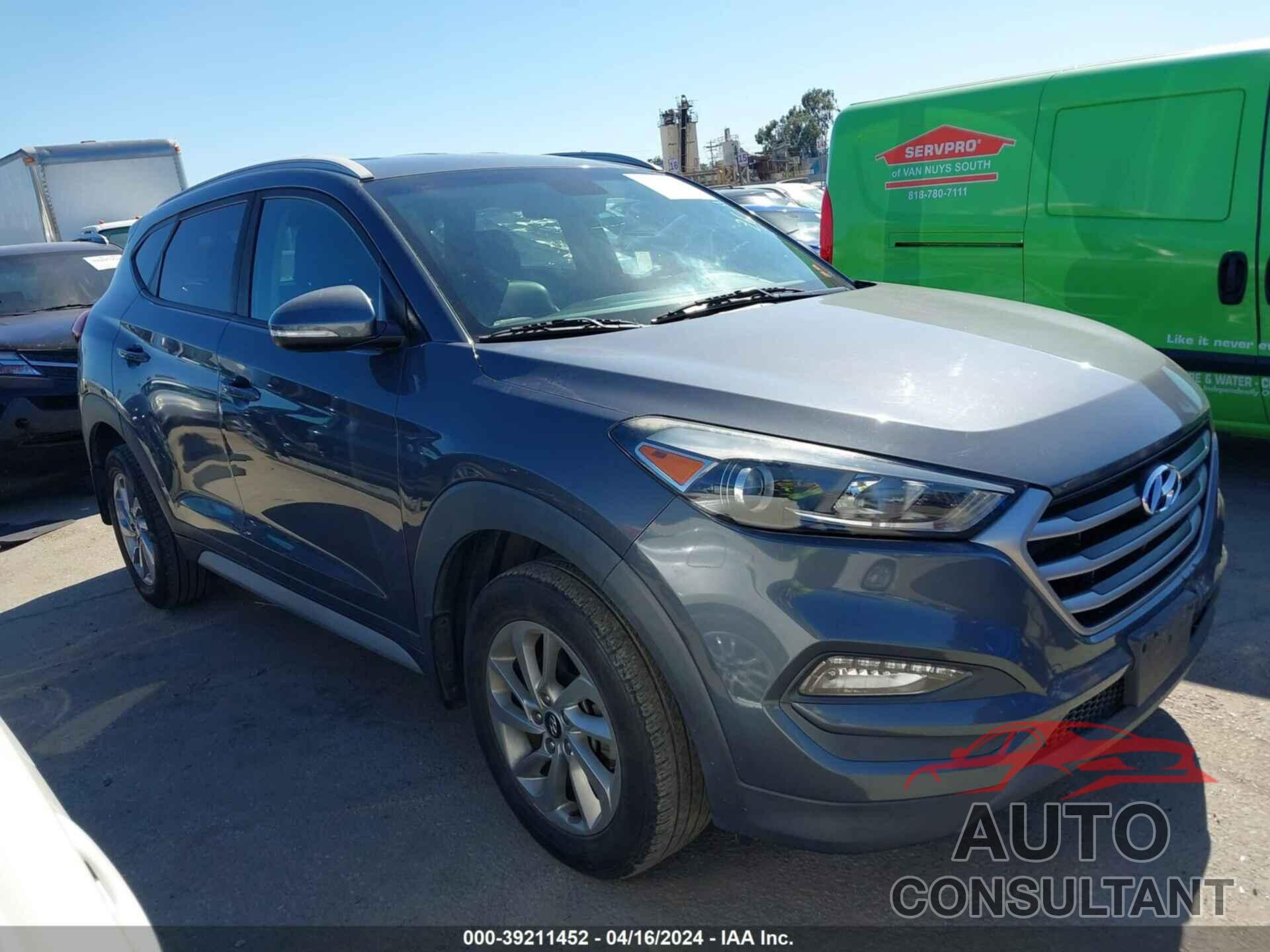 HYUNDAI TUCSON 2018 - KM8J33A43JU729405