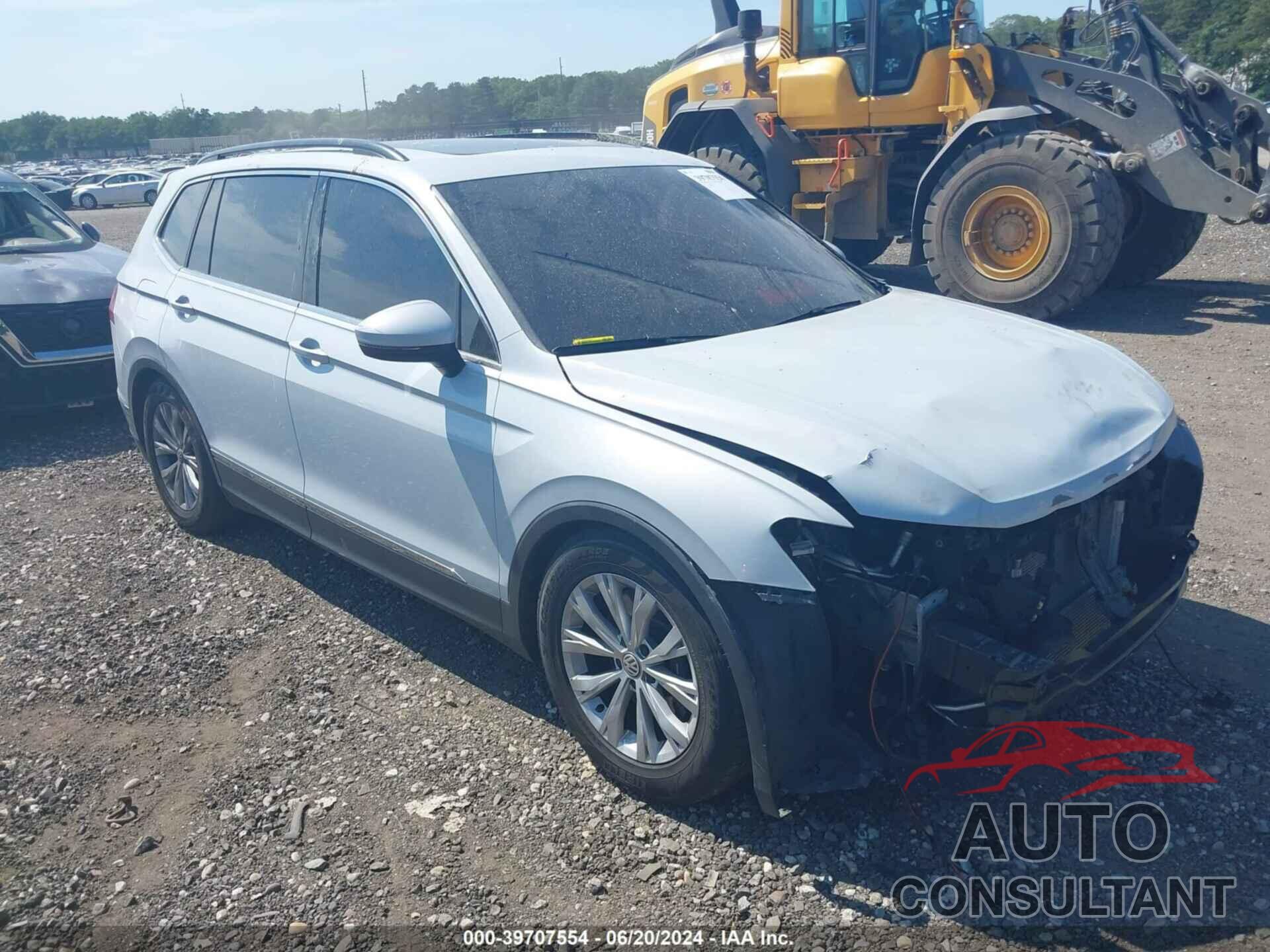 VOLKSWAGEN TIGUAN 2018 - 3VV2B7AX0JM098521