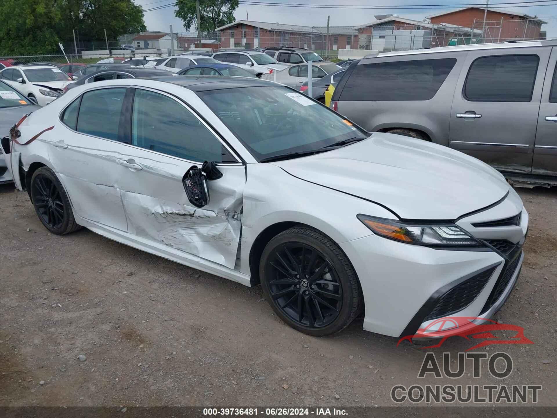 TOYOTA CAMRY 2021 - 4T1K61AK2MU561758
