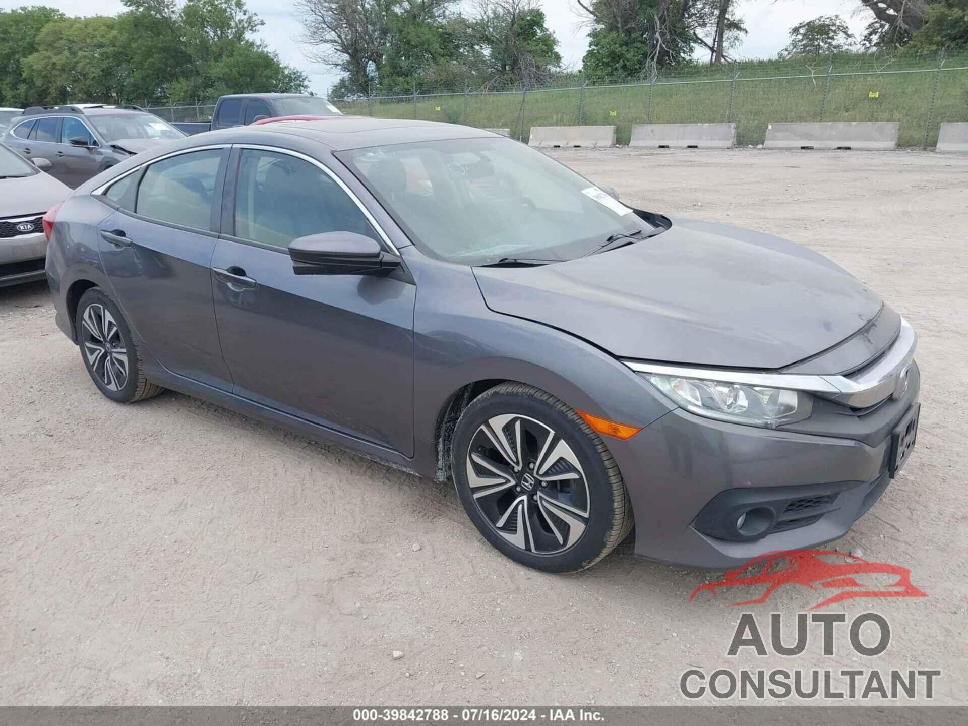 HONDA CIVIC 2018 - JHMFC1F38JX025891