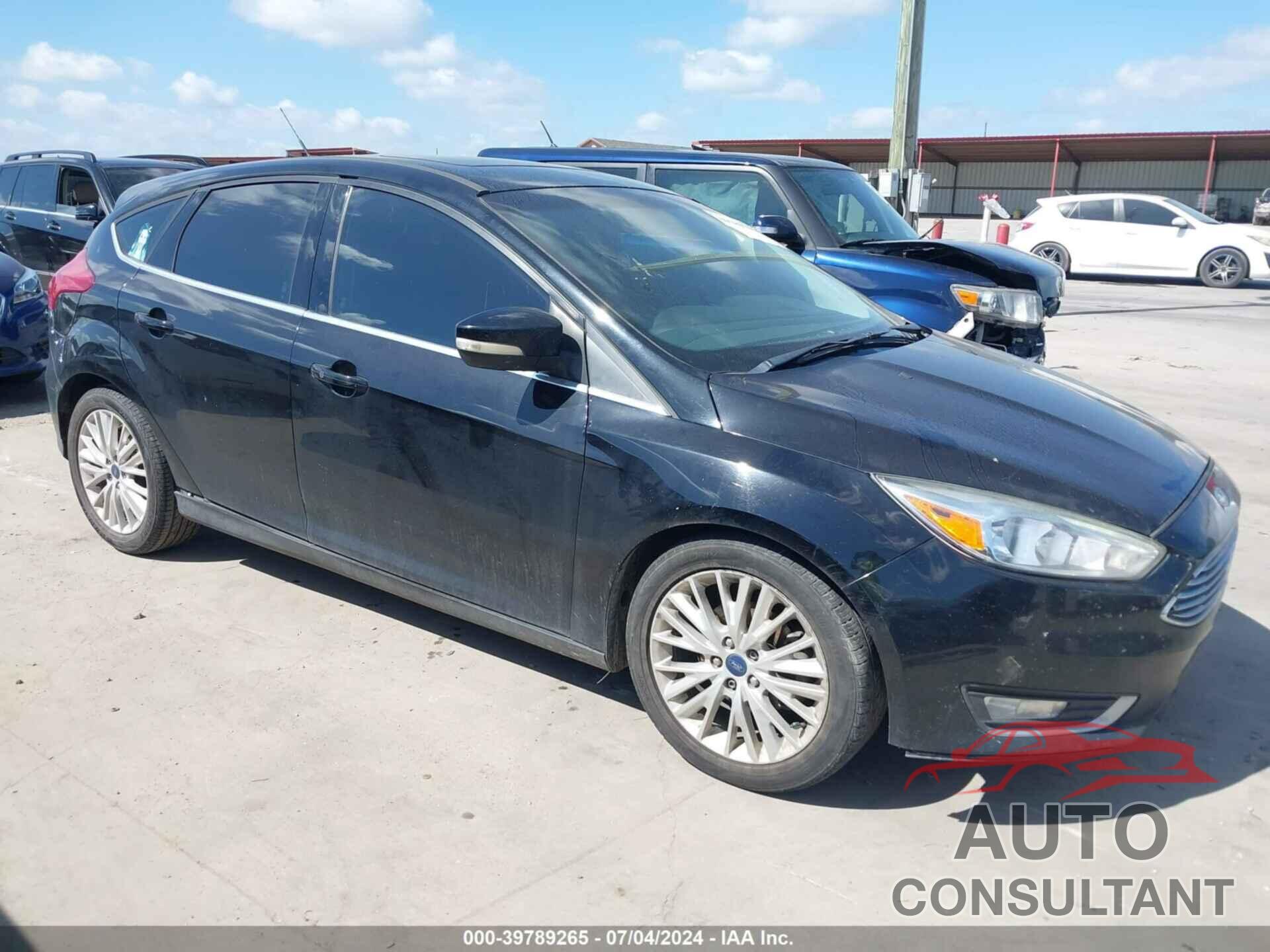 FORD FOCUS 2018 - 1FADP3N2XJL231826