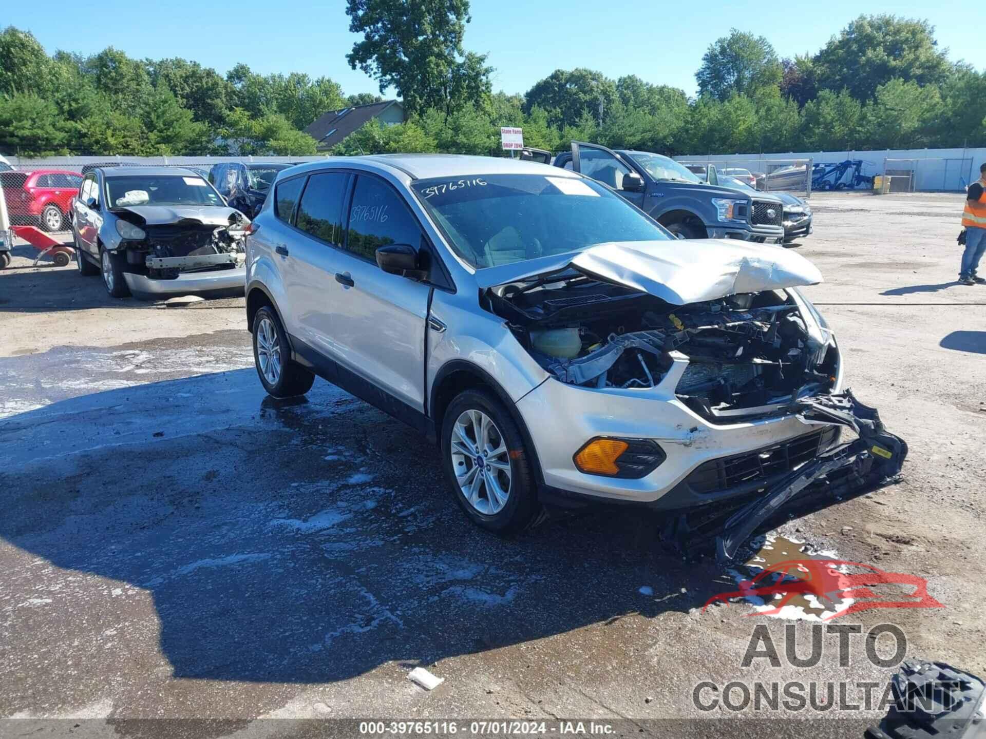 FORD ESCAPE 2019 - 1FMCU0F78KUB53125