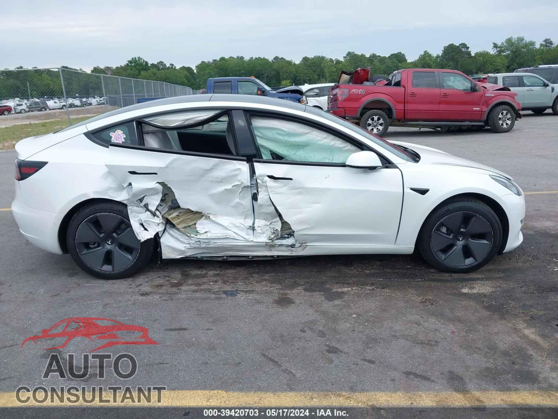 TESLA MODEL 3 2022 - 5YJ3E1EB0NF267002