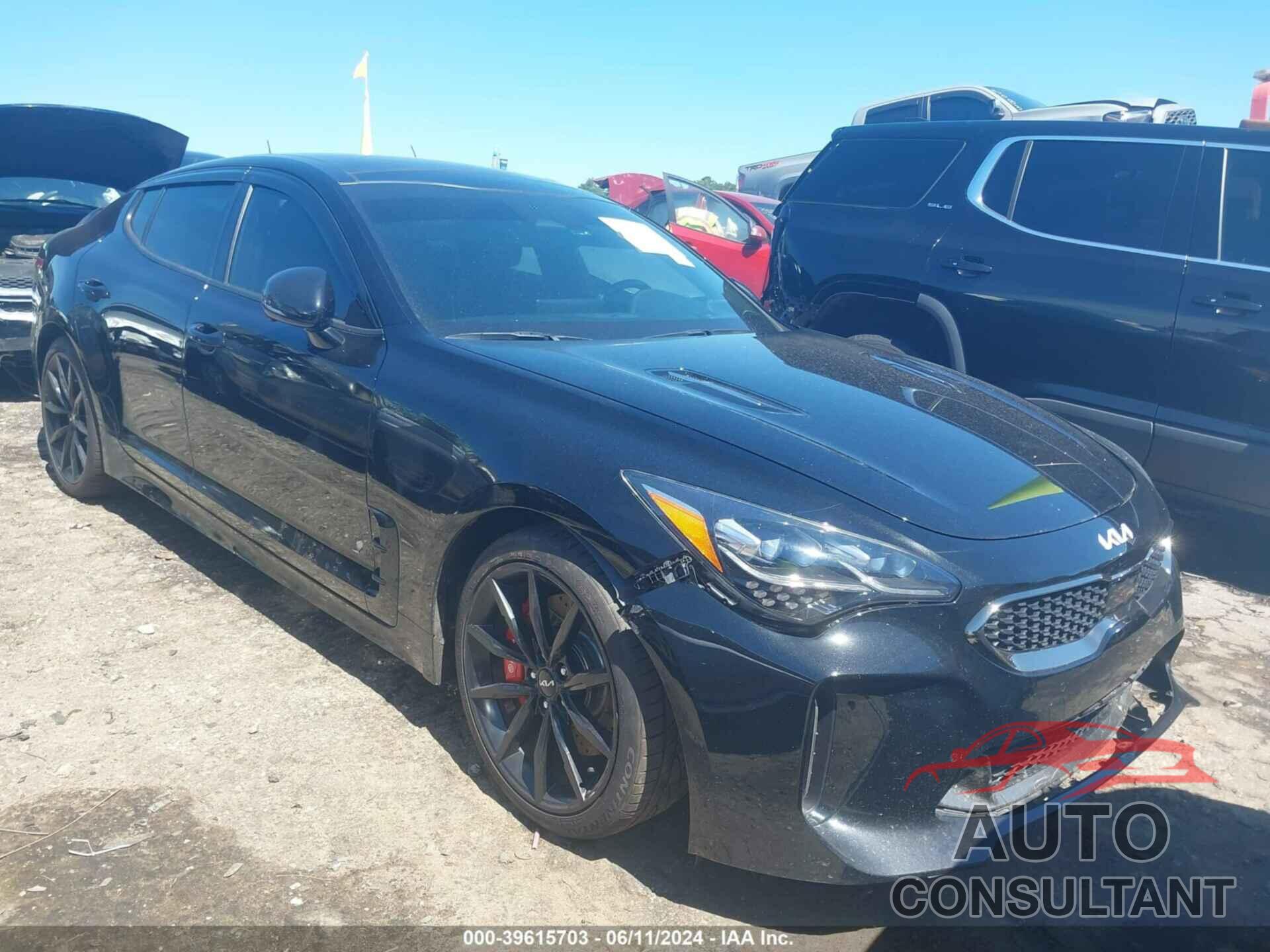 KIA STINGER 2022 - KNAE55LC1N6112396