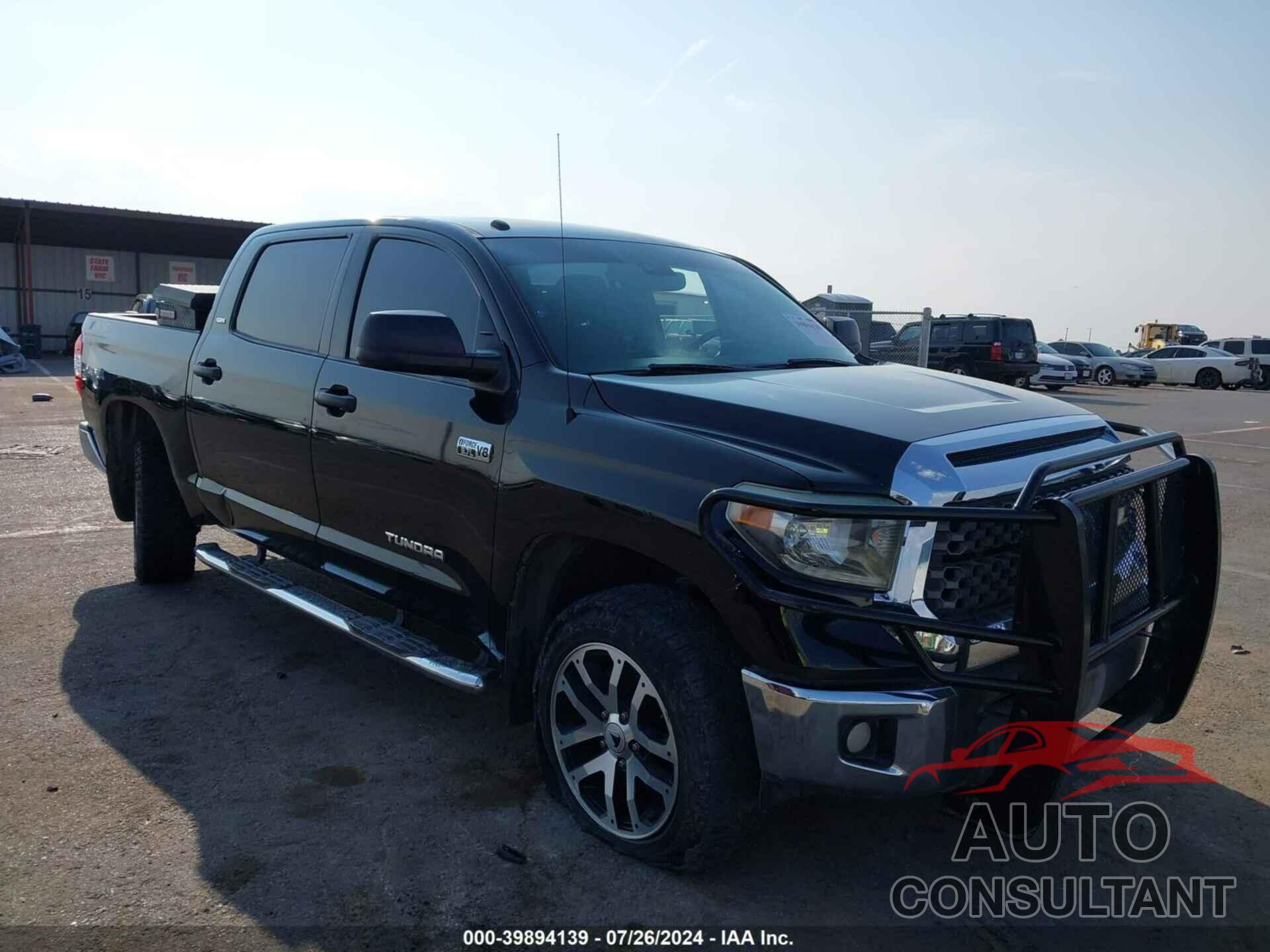 TOYOTA TUNDRA 2018 - 5TFDW5F12JX713696