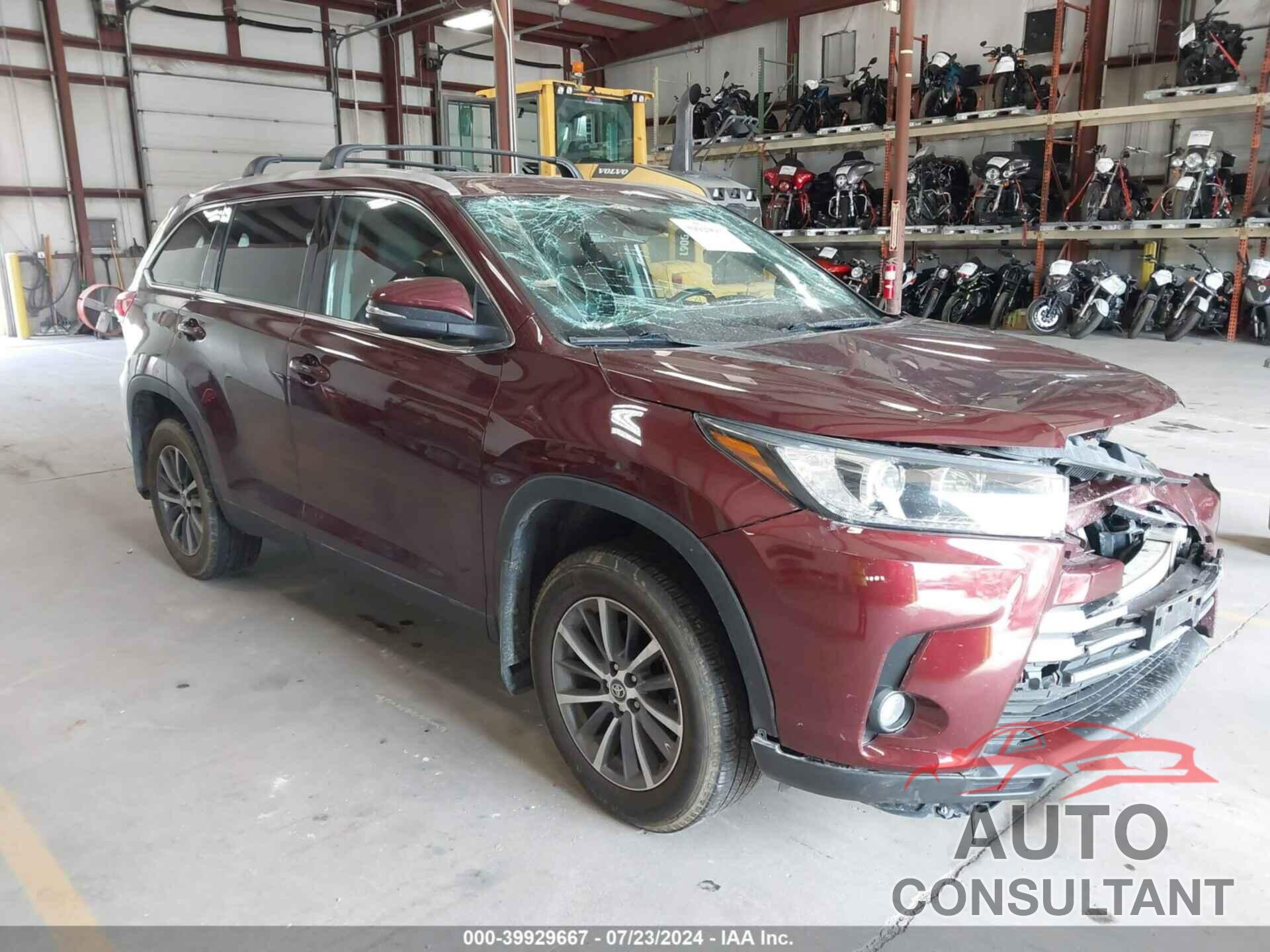 TOYOTA HIGHLANDER 2019 - 5TDJZRFH0KS706946