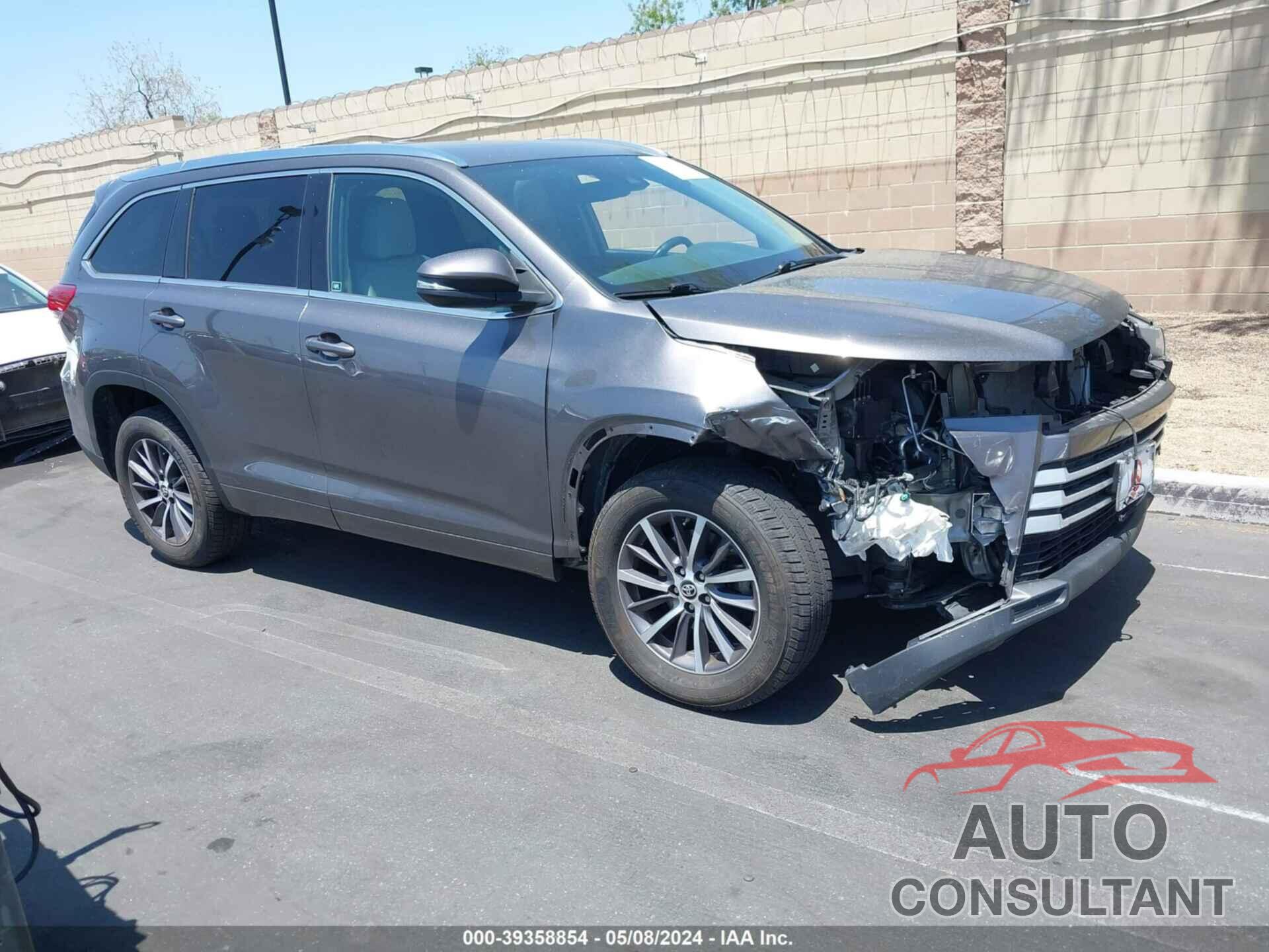 TOYOTA HIGHLANDER 2018 - 5TDKZRFH4JS536691