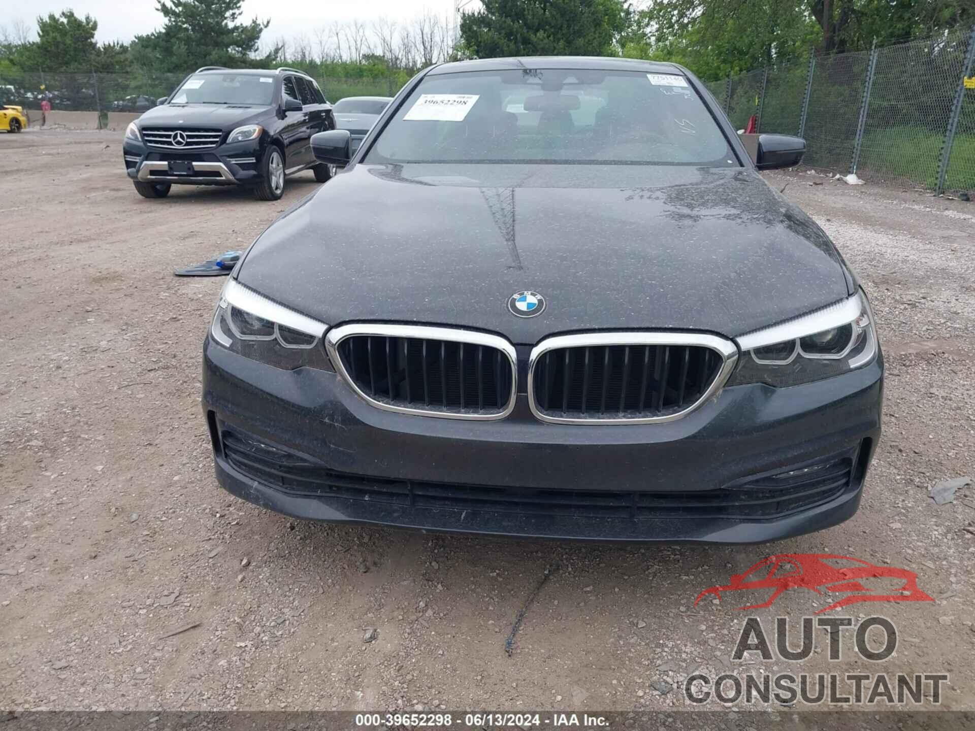 BMW 530I 2018 - WBAJA5C56JWA35811