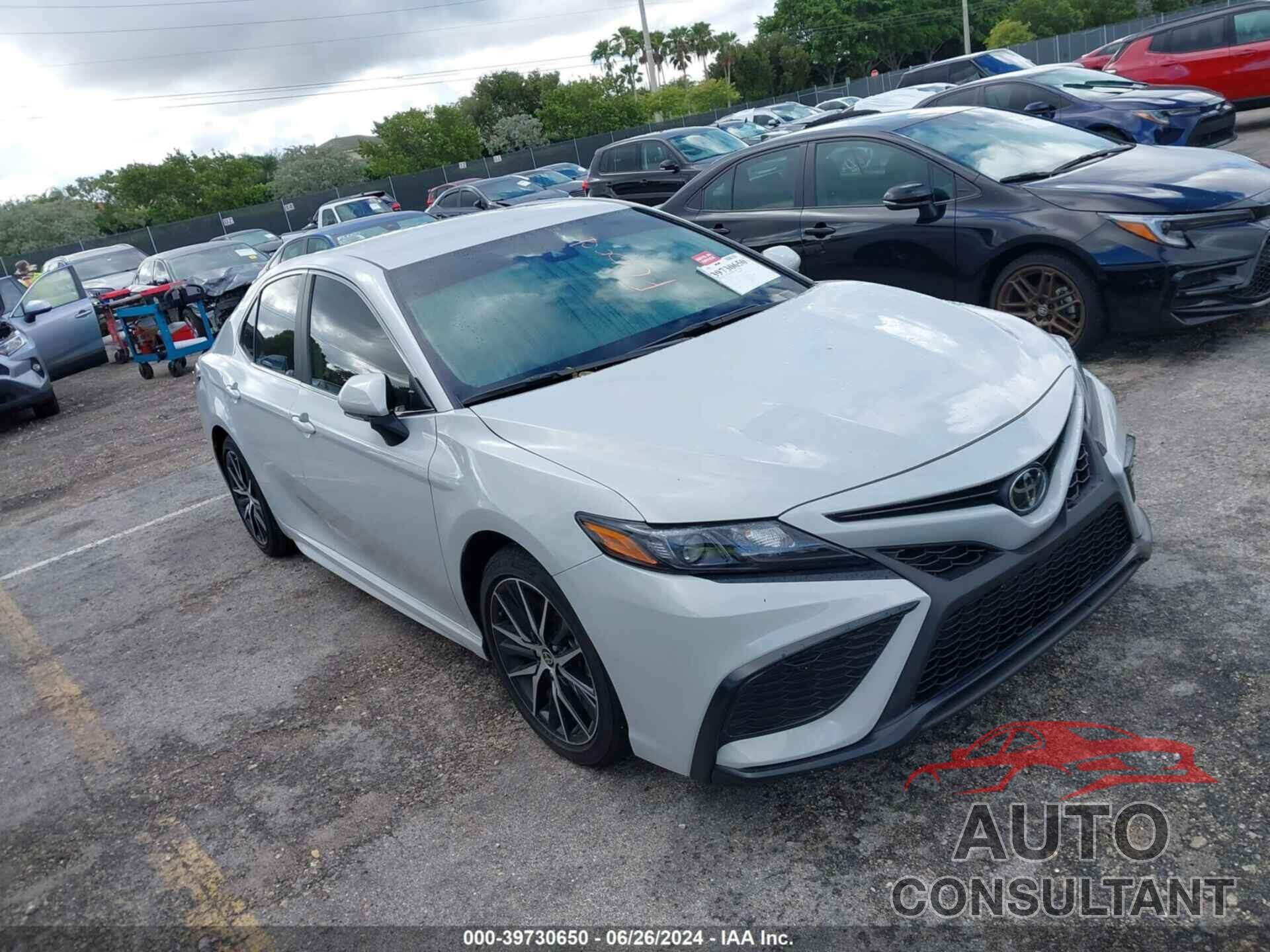 TOYOTA CAMRY 2024 - 4T1T11AKXRU195445