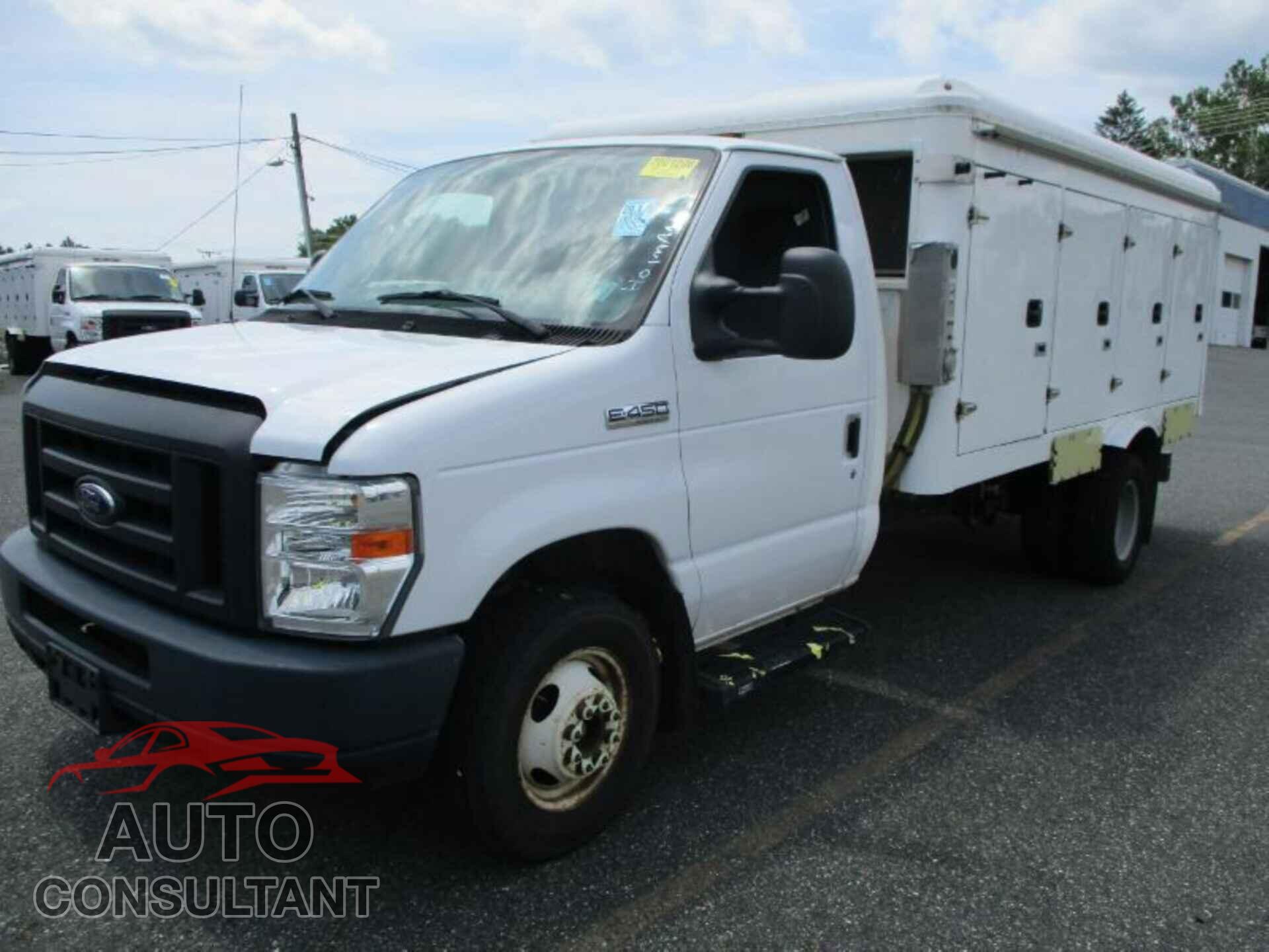 FORD ECONOLINE 2017 - 1FDXE4FS3HDC68606
