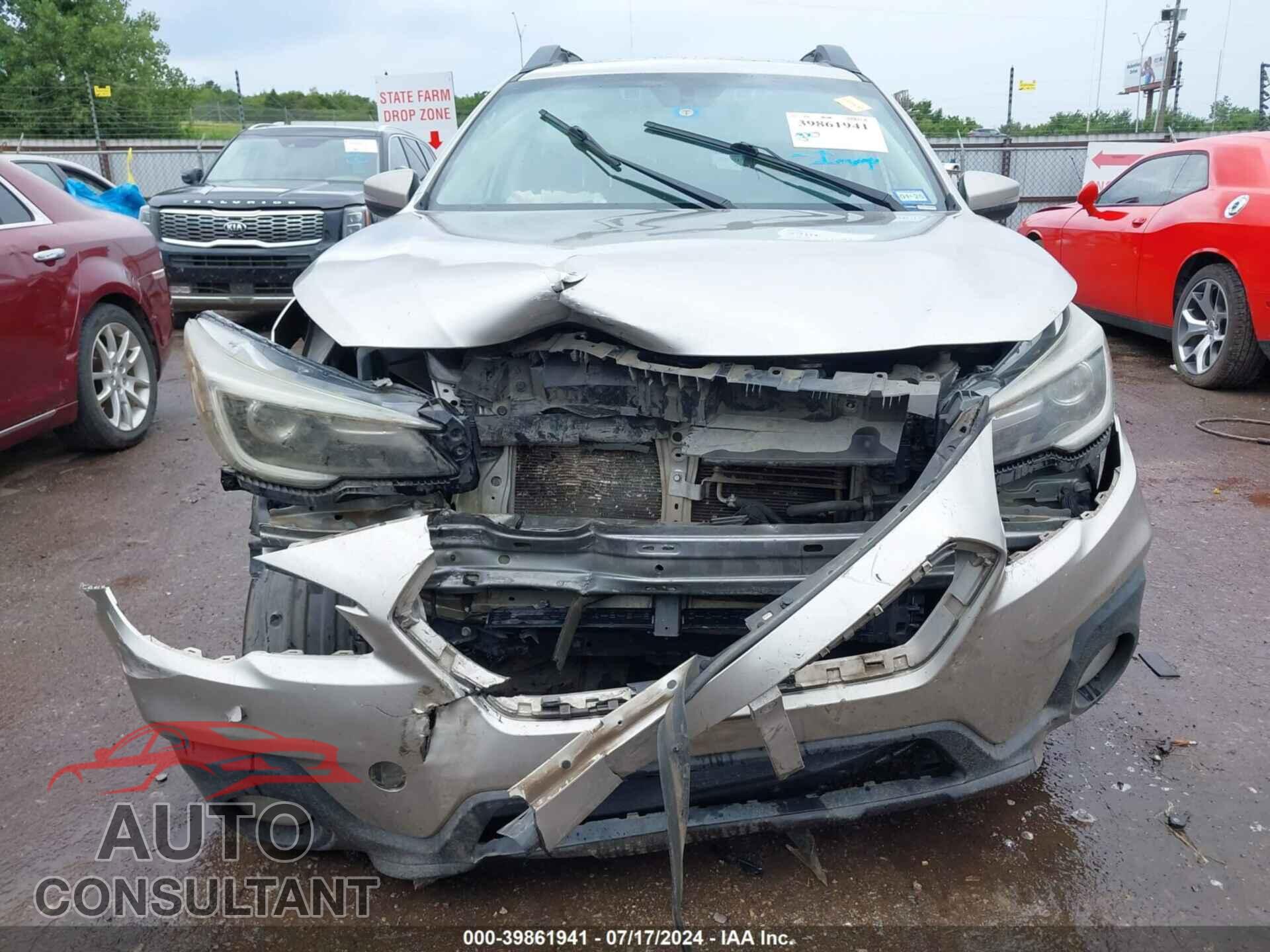 SUBARU OUTBACK 2018 - 4S4BSANC2J3290524
