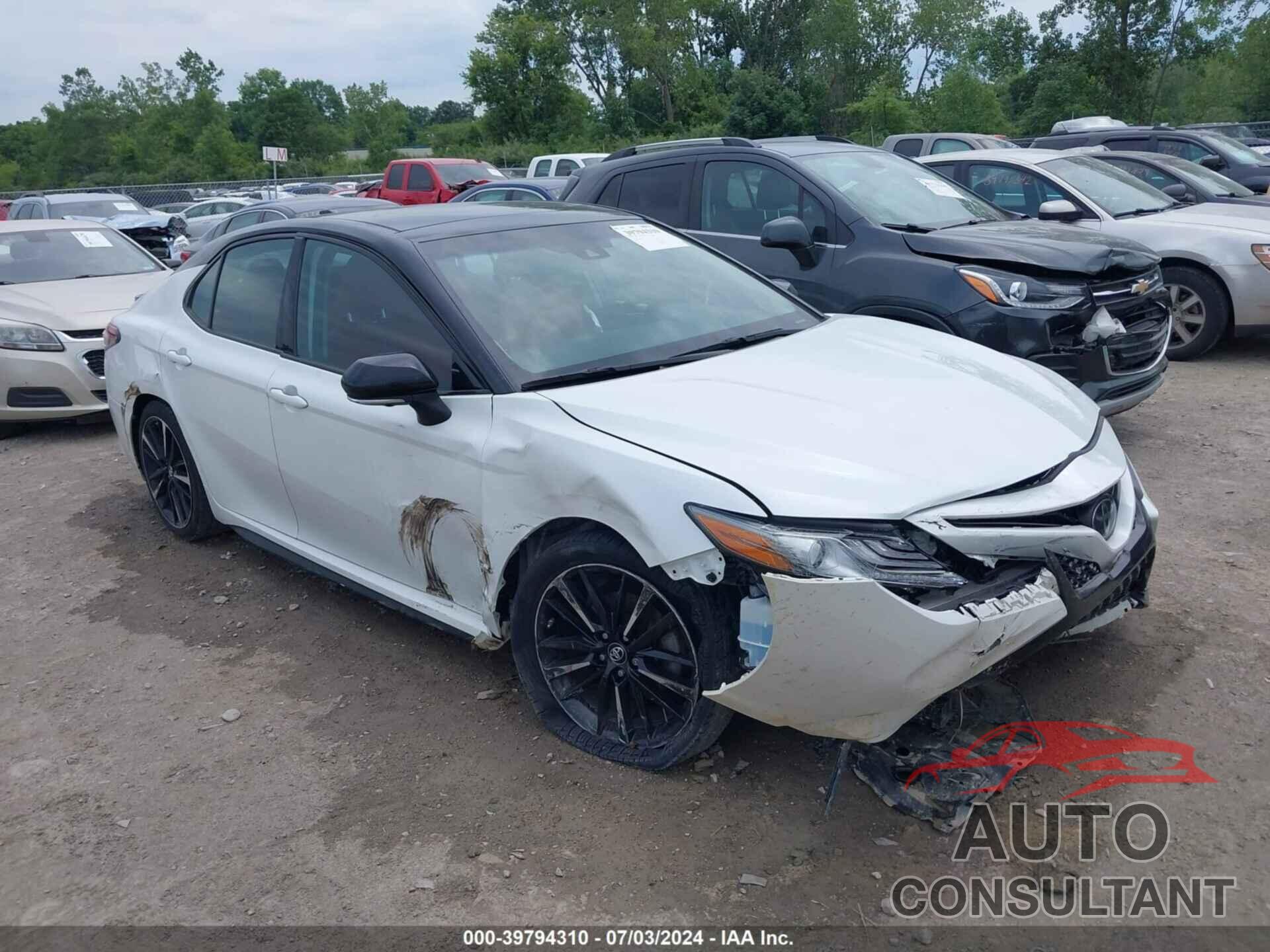 TOYOTA CAMRY 2018 - 4T1BZ1HK7JU008175