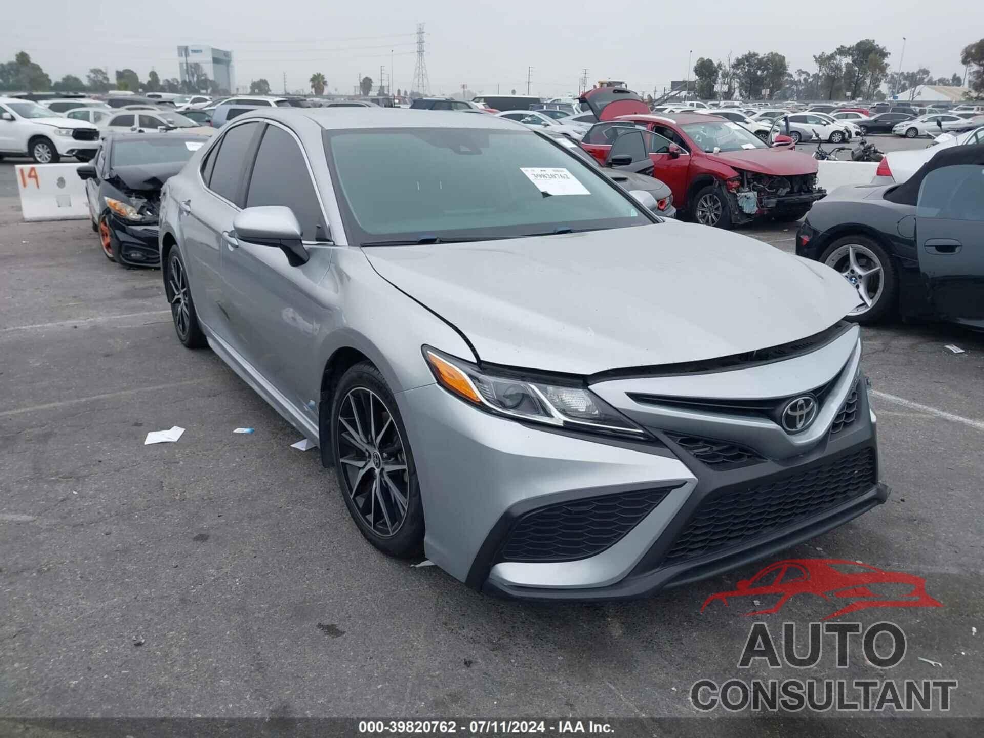 TOYOTA CAMRY 2021 - 4T1G11AK6MU515886