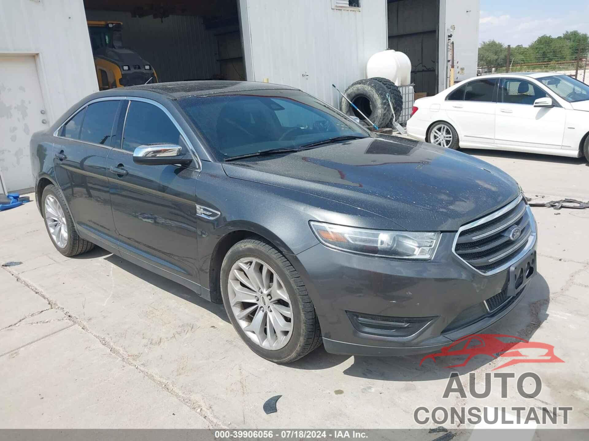 FORD TAURUS 2017 - 1FAHP2F82HG104683