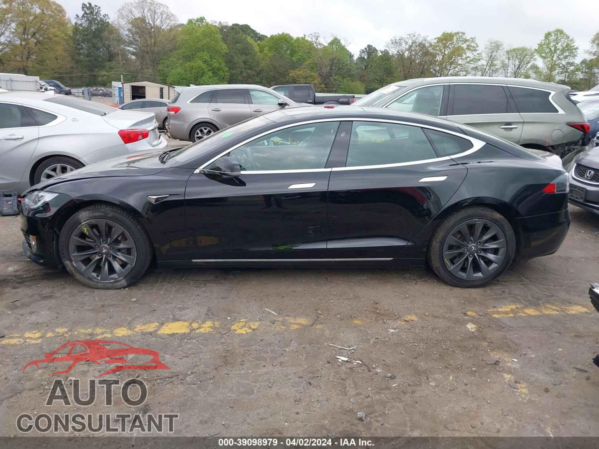 TESLA MODEL S 2018 - 5YJSA1E21JF276132